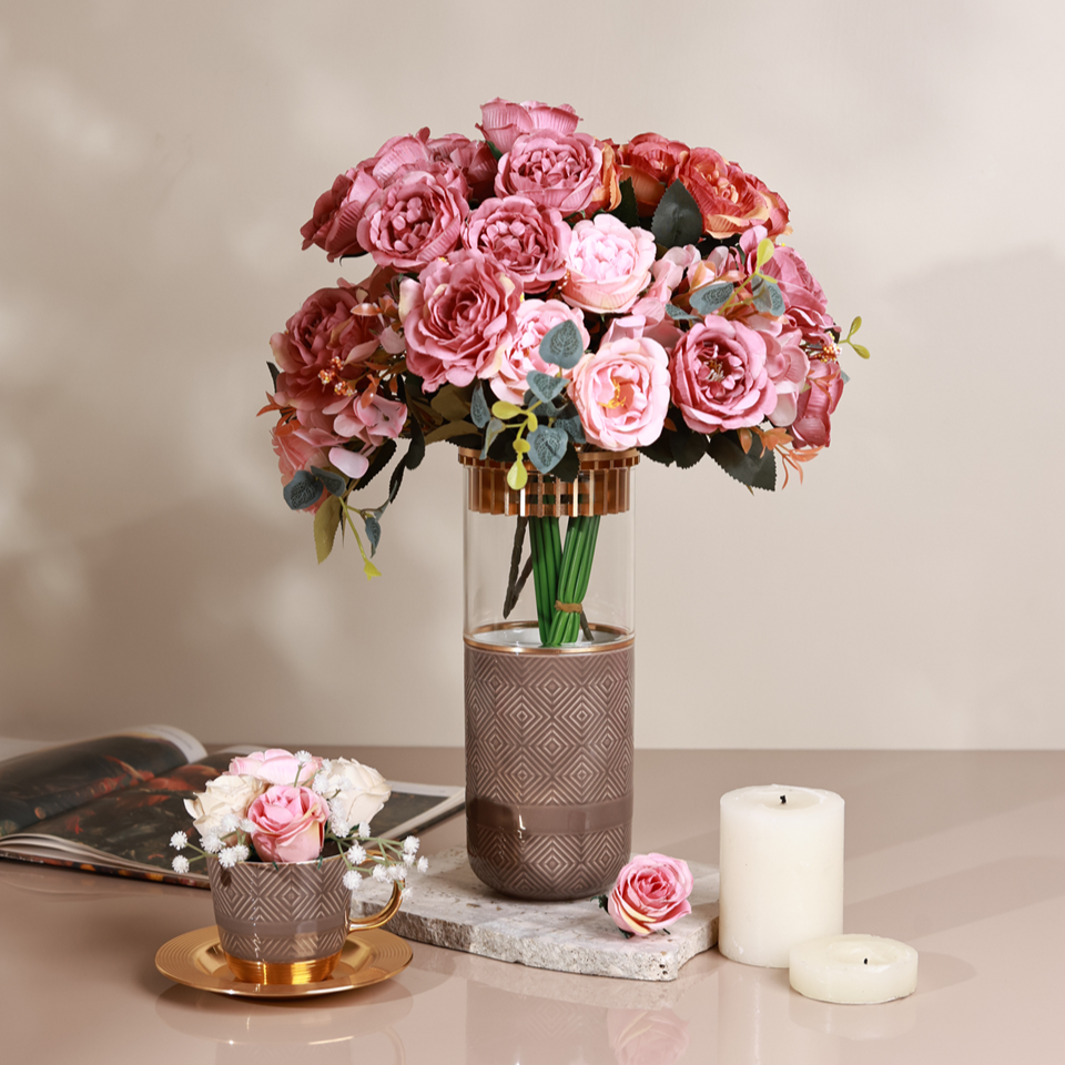 Chestnut Flower Vase (Metal Collection, 24K Gold)