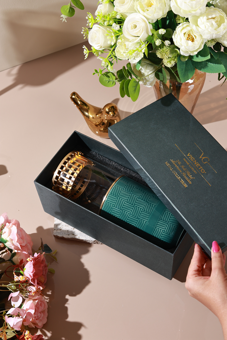 Verde Flower Vase (Metal Collection, 24K Gold)