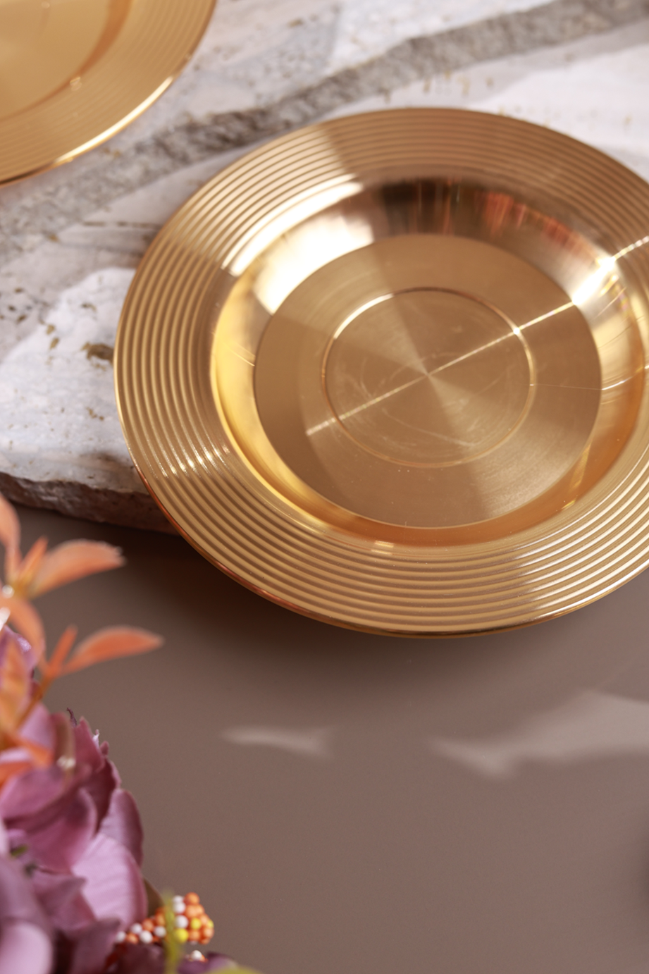 Grey Cup and Saucer Set (Metal Collection, 24K Gold)