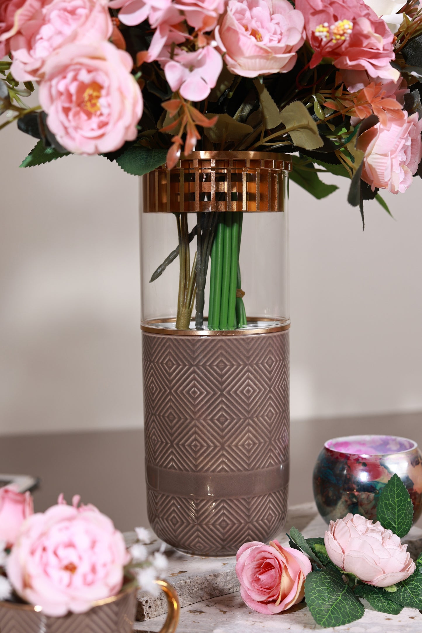 Chestnut Flower Vase (Metal Collection, 24K Gold)