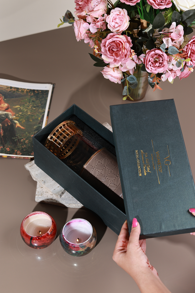 Chestnut Flower Vase (Metal Collection, 24K Gold)