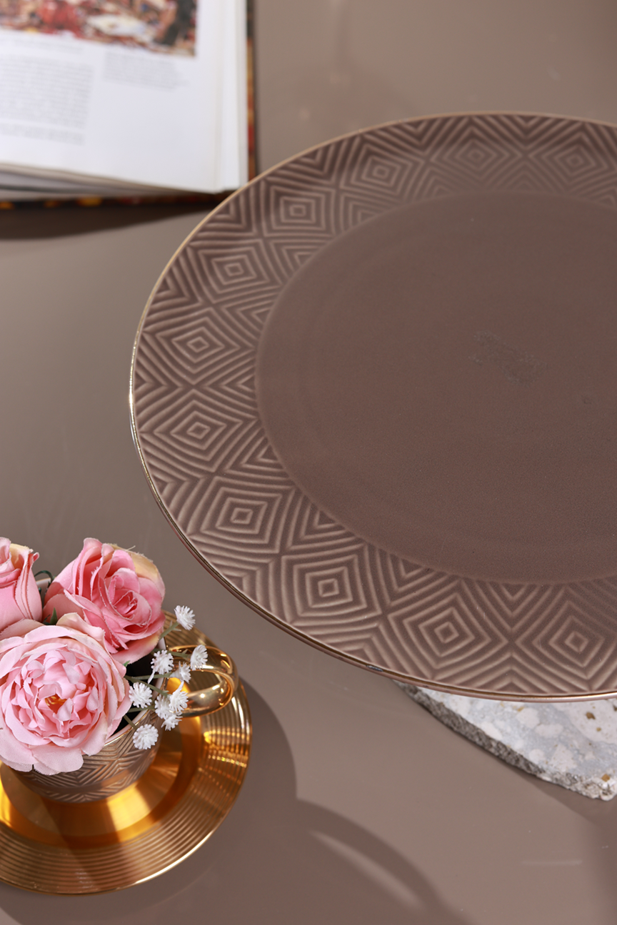 Chestnut Cake Stand (Metal Collection, 24K Gold)