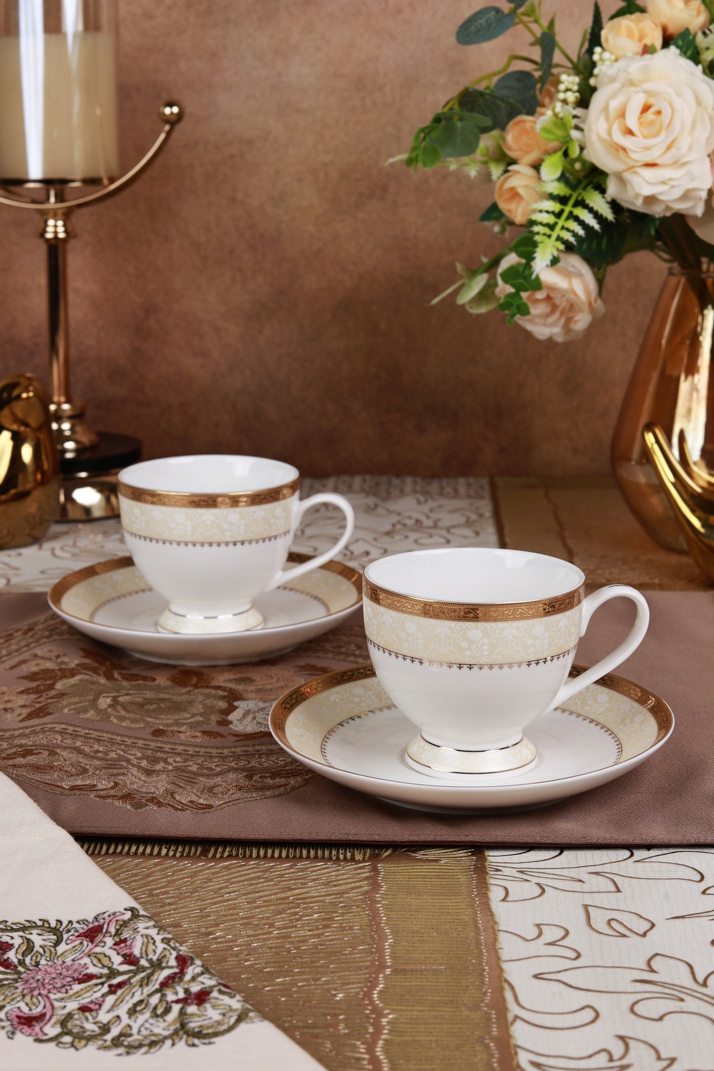 Crème Gold 15 Pcs Tea Set