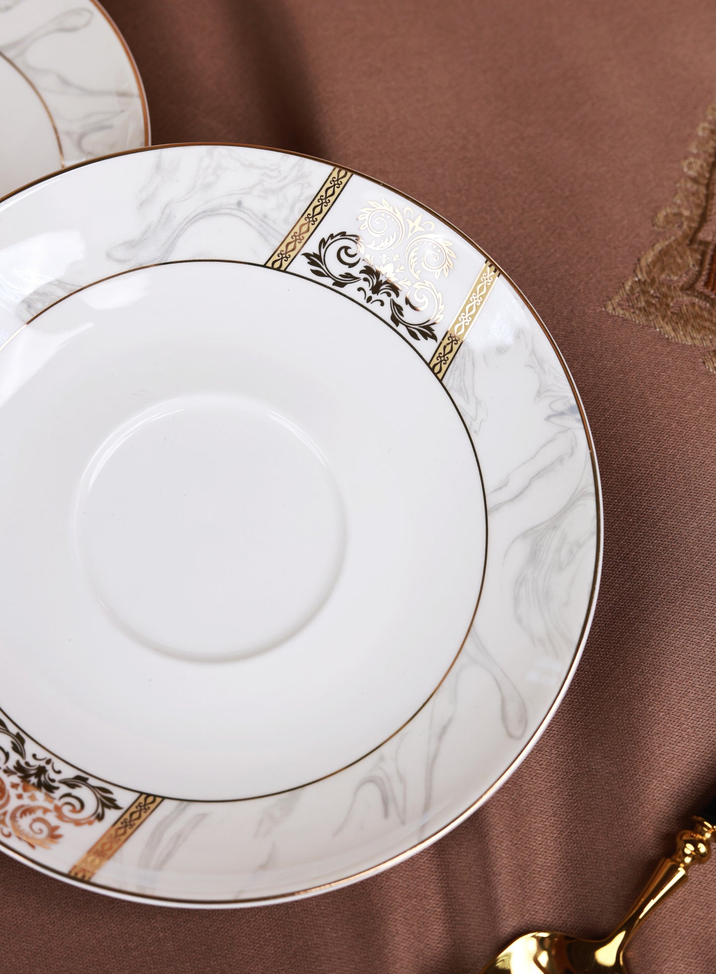 Regency Gold 15 Pcs Tea Set