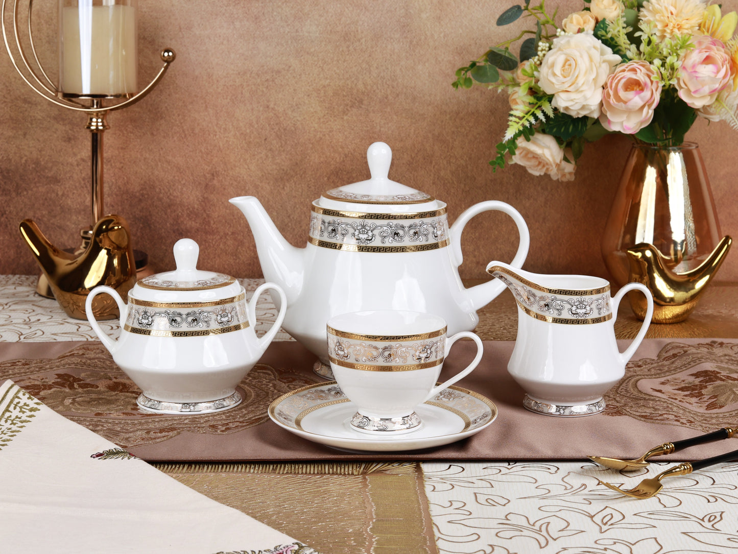 Mughal Gold and Grey 15 Pcs Tea Set - Vigneto