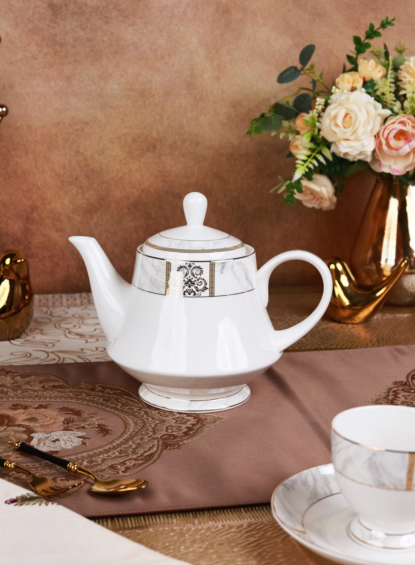 Regency Gold 15 Pcs Tea Set
