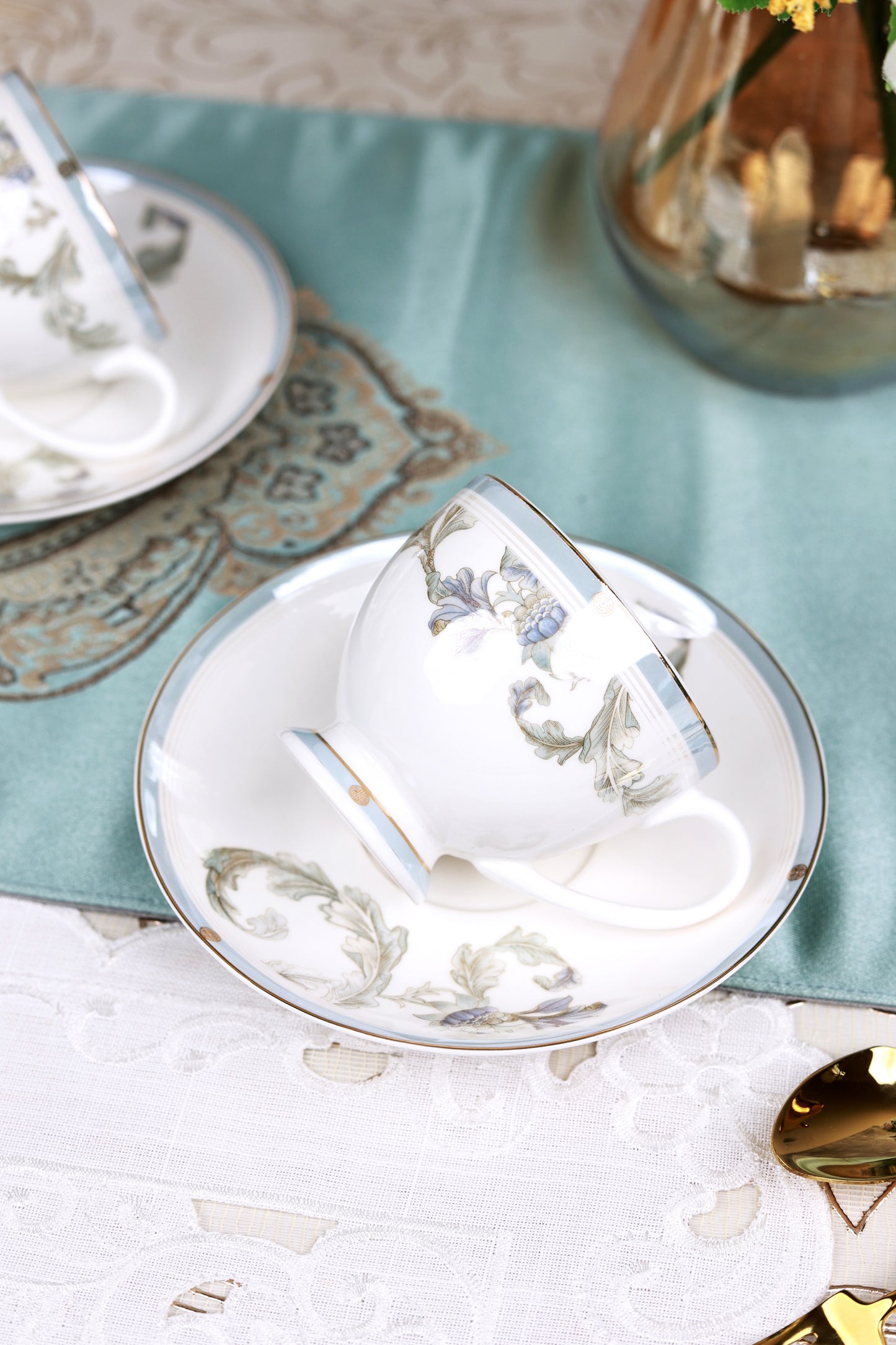 Oriental Blume 15 Pcs Tea Set