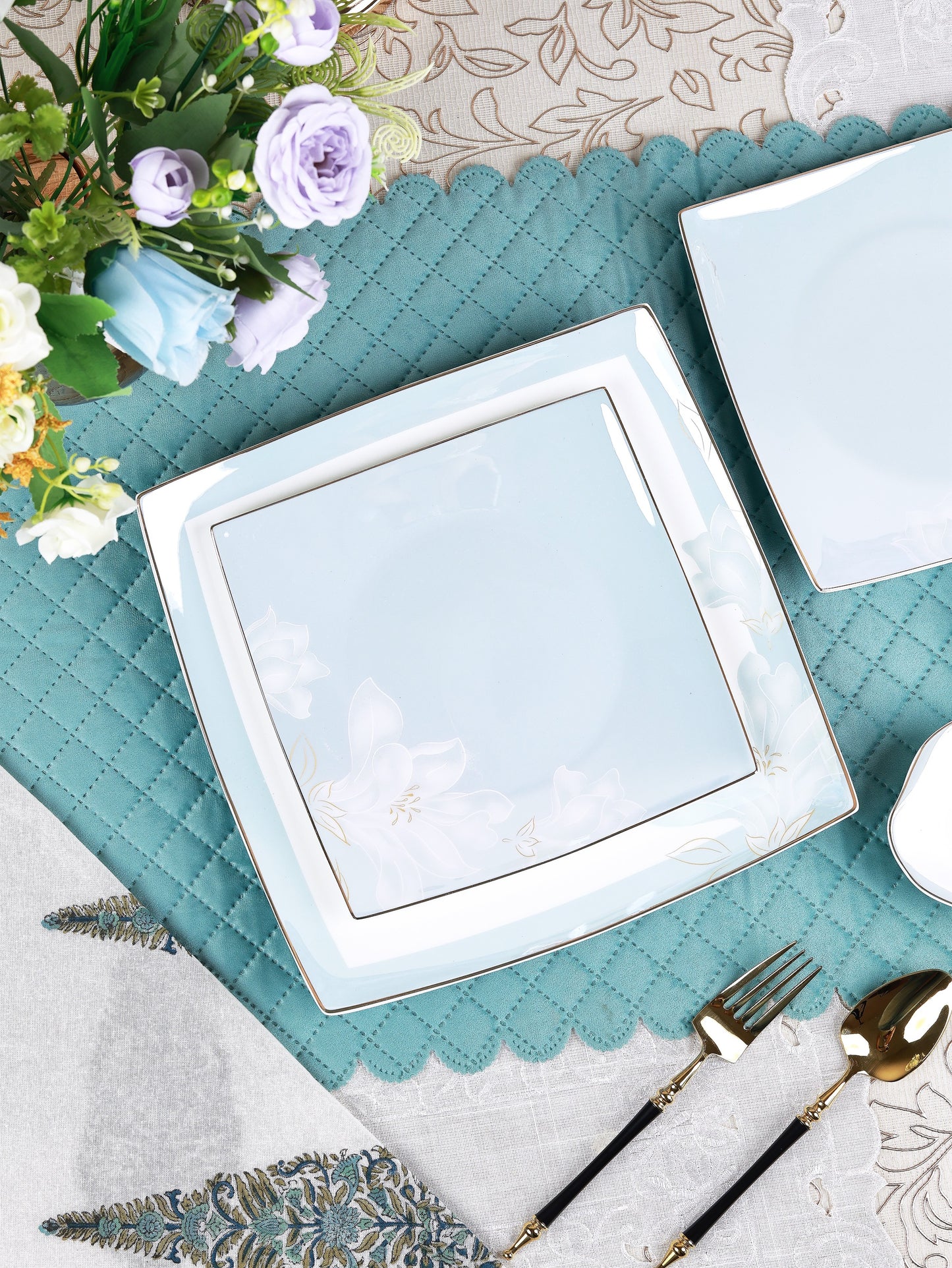 La Pacifique 10 Pcs Snack Set (2 Serving Plates, 6 Quarter Plates, 2 Dip Bowls)