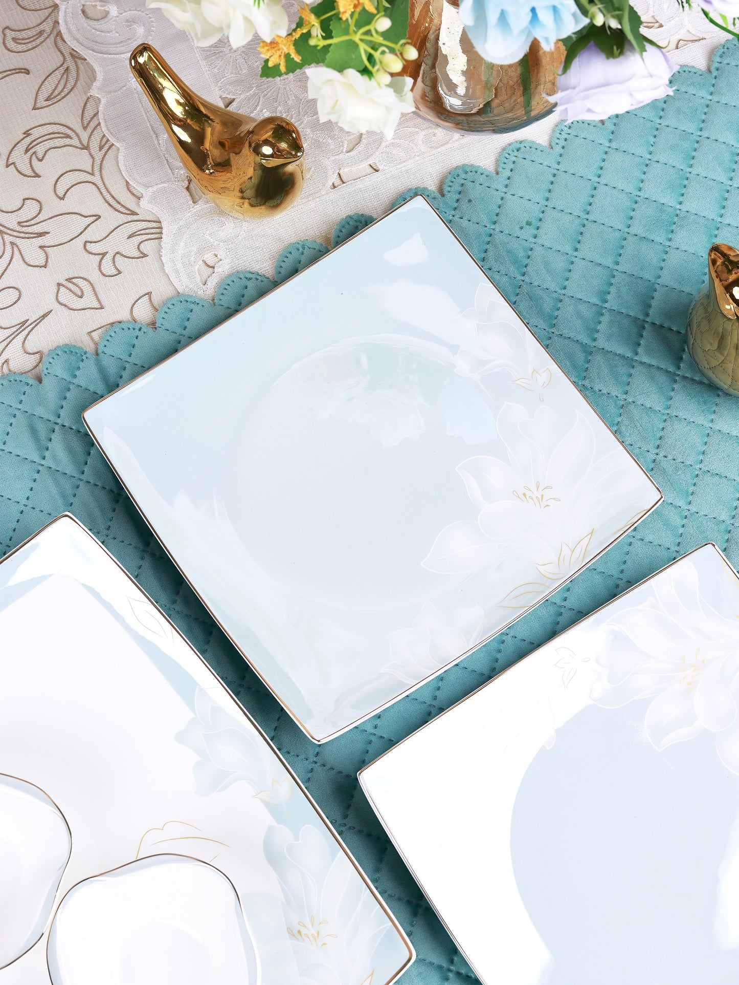 La Pacifique 10 Pcs Snack Set (2 Serving Plates, 6 Quarter Plates, 2 Dip Bowls)