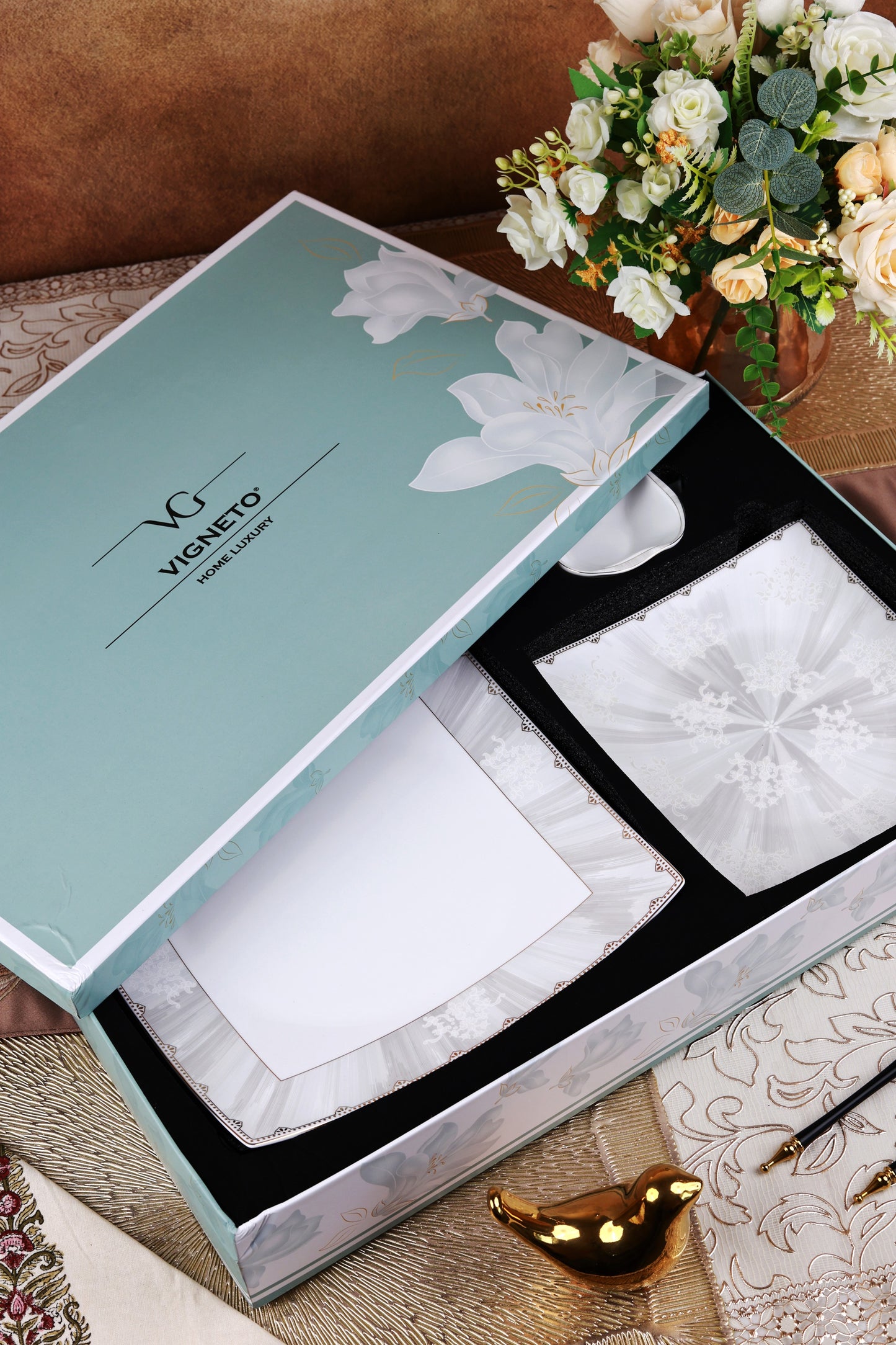 Parisian Gold 10 Pcs Snack Set (2 Serving Plates, 6 Quarter Plates, 2 Dip Bowls)