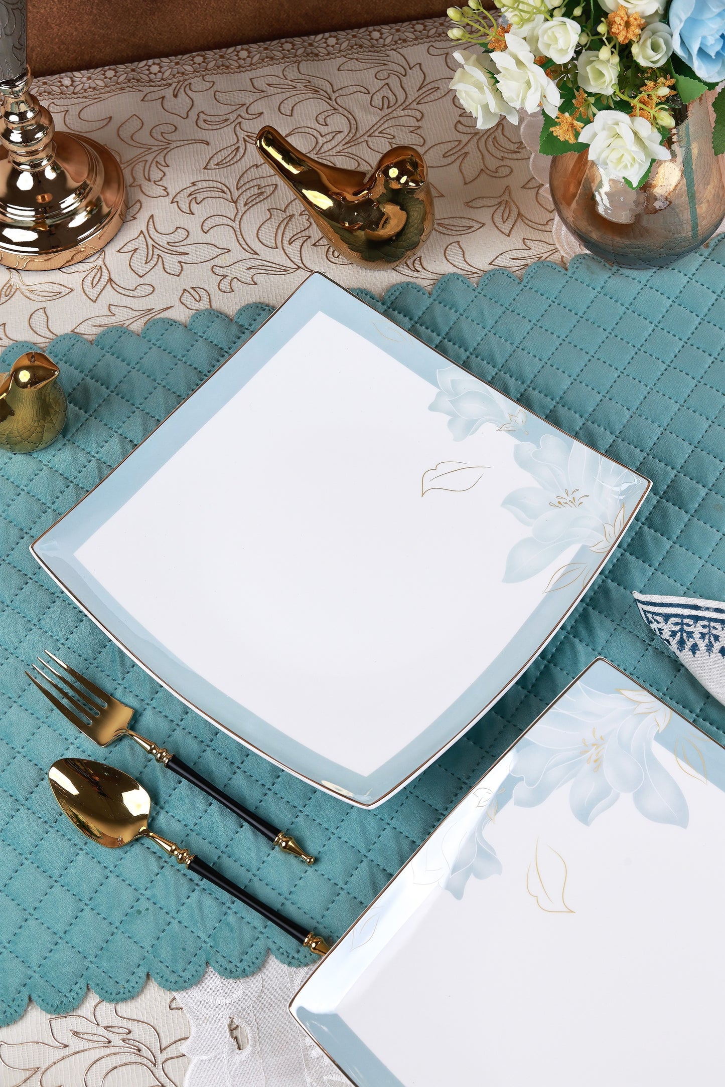 La Pacifique 10 Pcs Snack Set (2 Serving Plates, 6 Quarter Plates, 2 Dip Bowls)