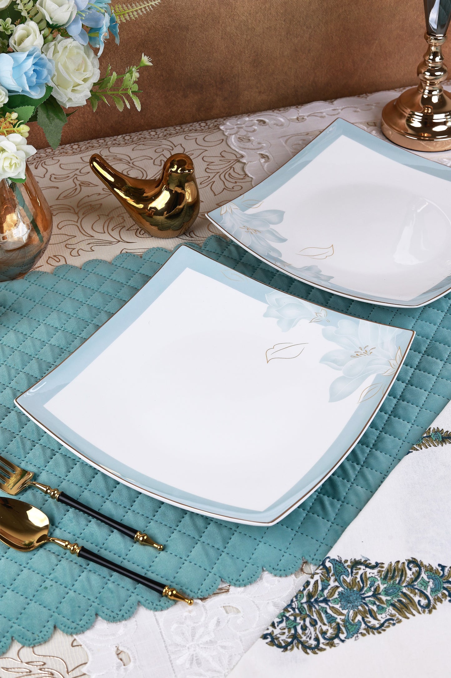 La Pacifique 10 Pcs Snack Set (2 Serving Plates, 6 Quarter Plates, 2 Dip Bowls)