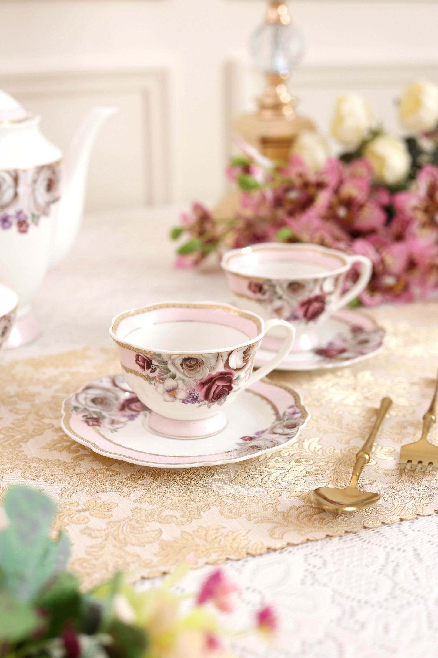Rose Garden 15 Pcs Tea Set (Vintage Collection)