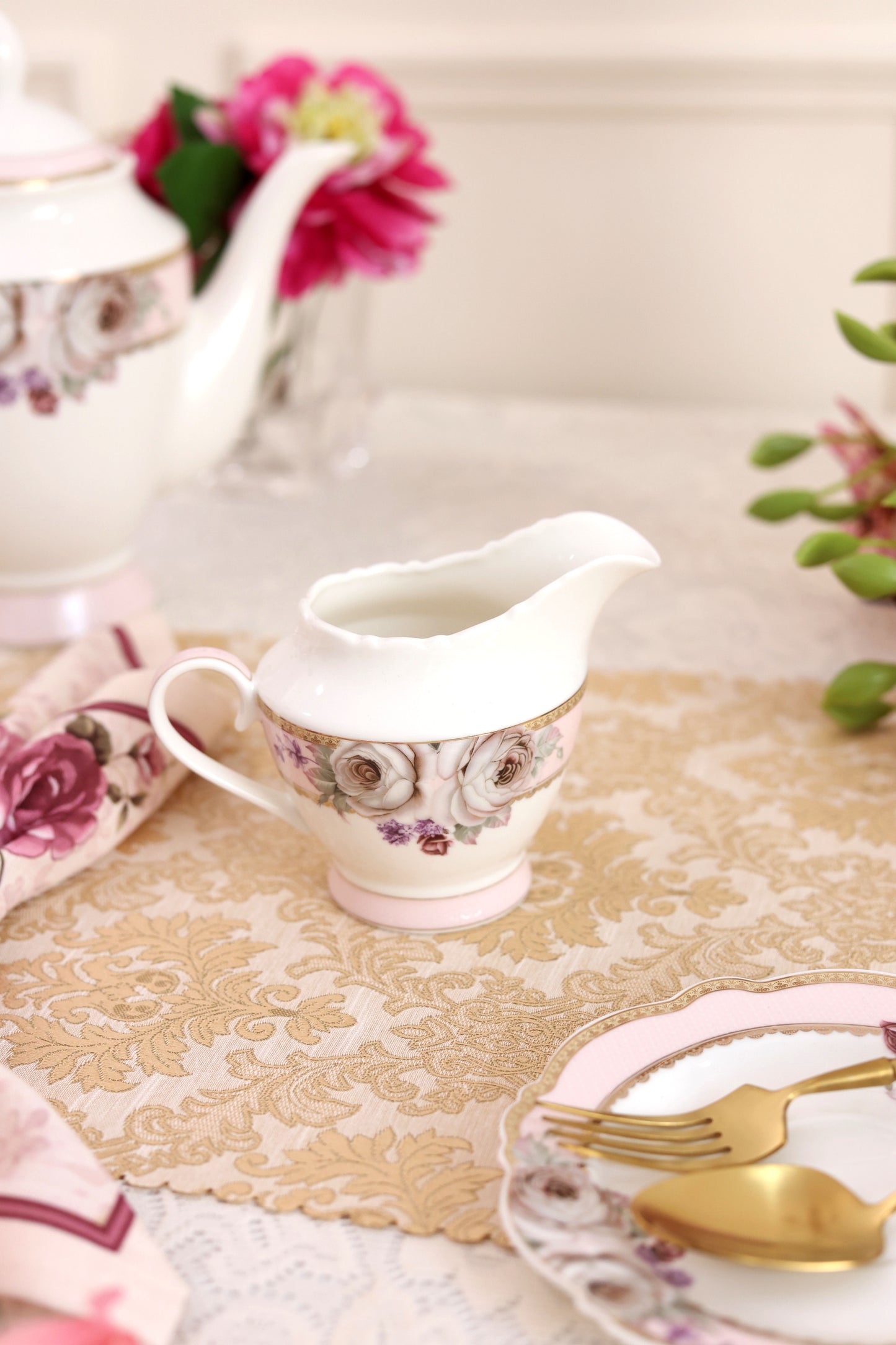 Rose Garden 15 Pcs Tea Set (Vintage Collection)