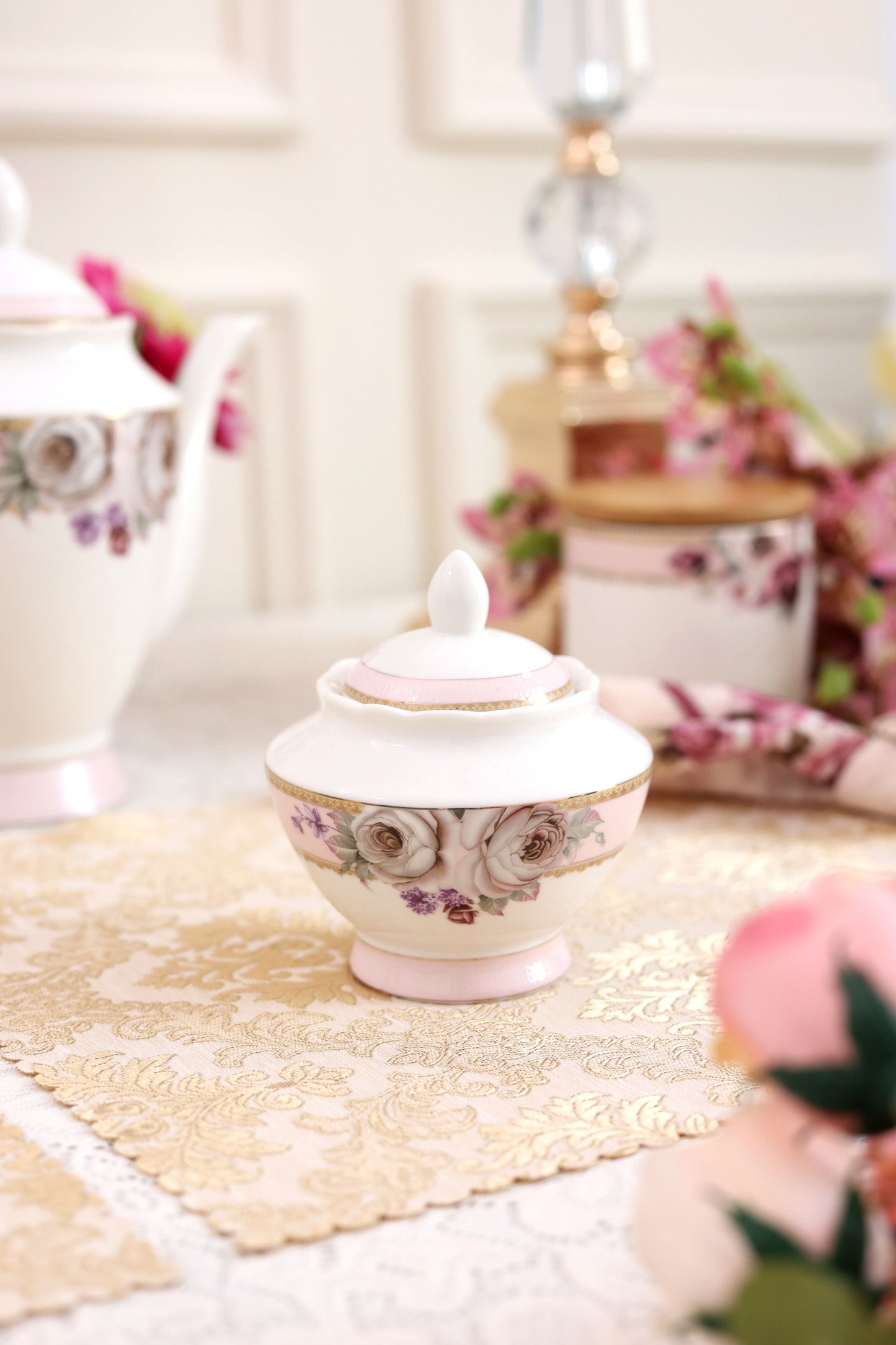 Rose Garden 15 Pcs Tea Set (Vintage Collection) - Vigneto