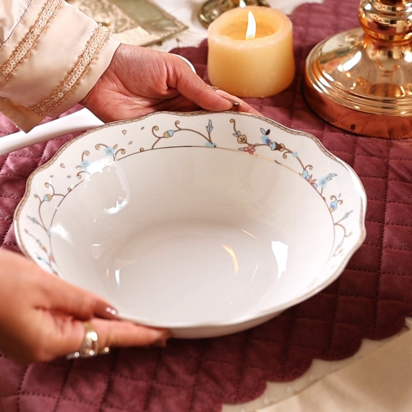 White Pattern 51 Pcs Dinner Set - Vigneto