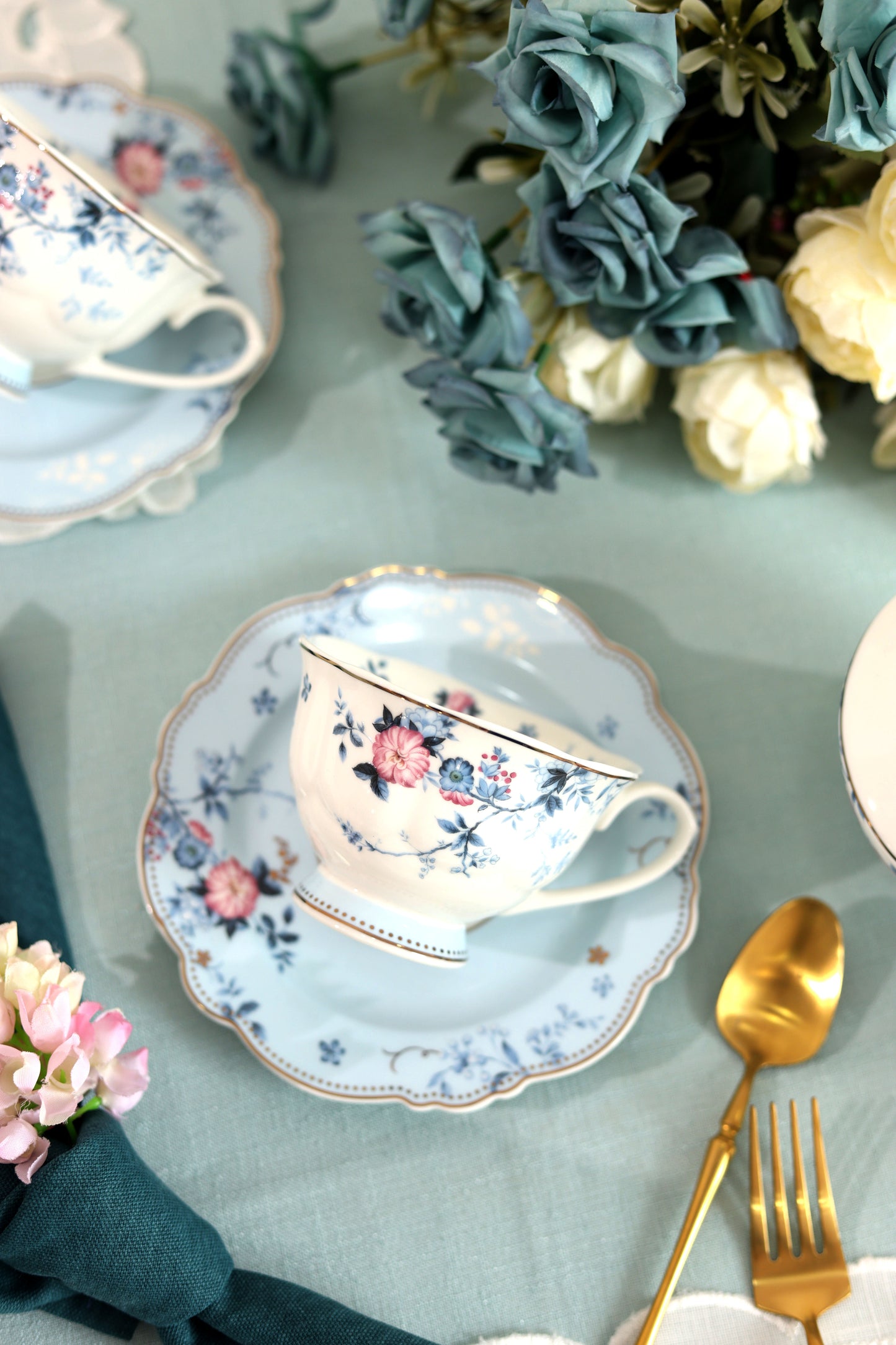Spring Meadows 15 Pcs Tea Set (Vintage Collection)