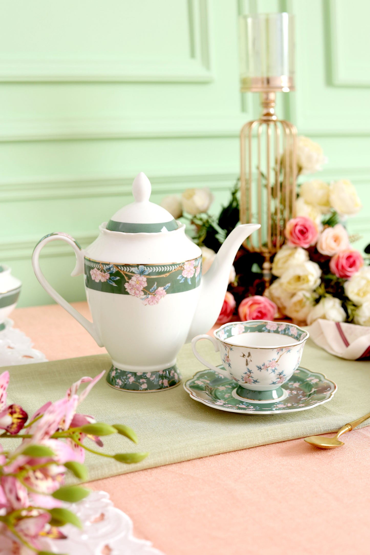 Victorian Green 15 Pcs Tea Set (Vintage Collection)