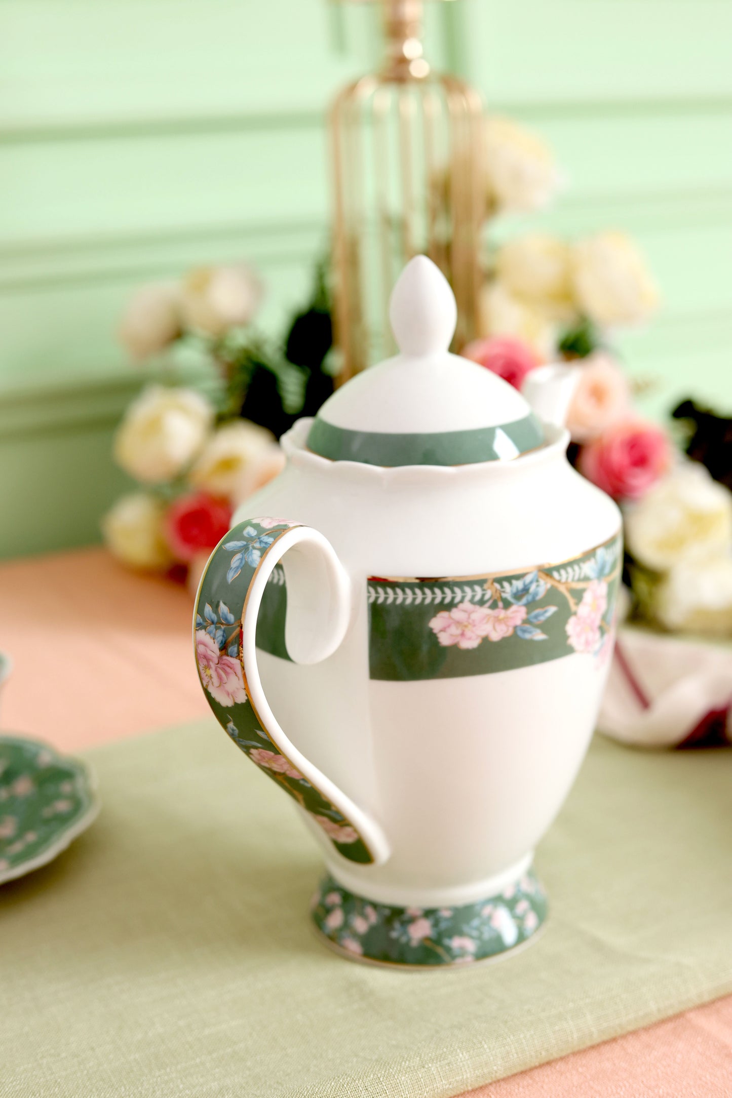 Victorian Green 15 Pcs Tea Set (Vintage Collection)