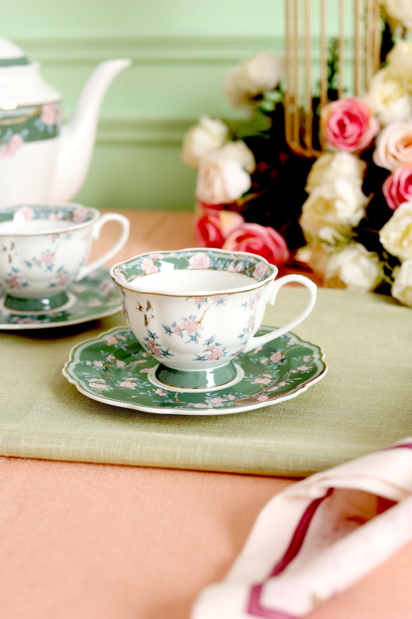 Victorian Green 15 Pcs Tea Set (Vintage Collection)