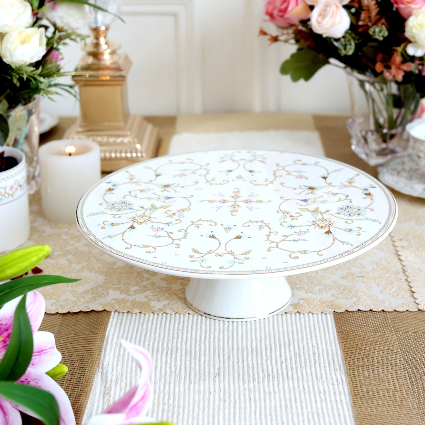 White Pattern Cake Stand