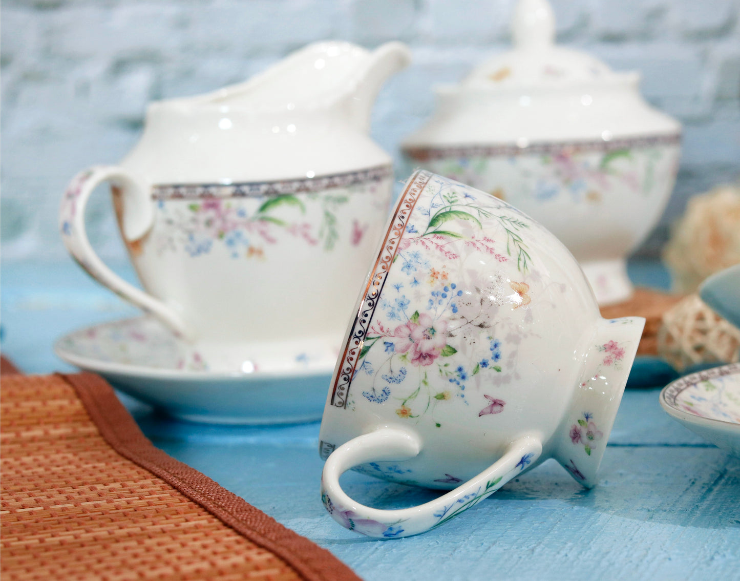 Flower Bed 15 Pcs Tea Set - Vigneto