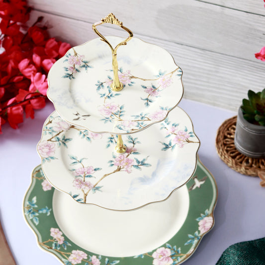 Victorian Green Three Tier Dessert Stand - Vigneto