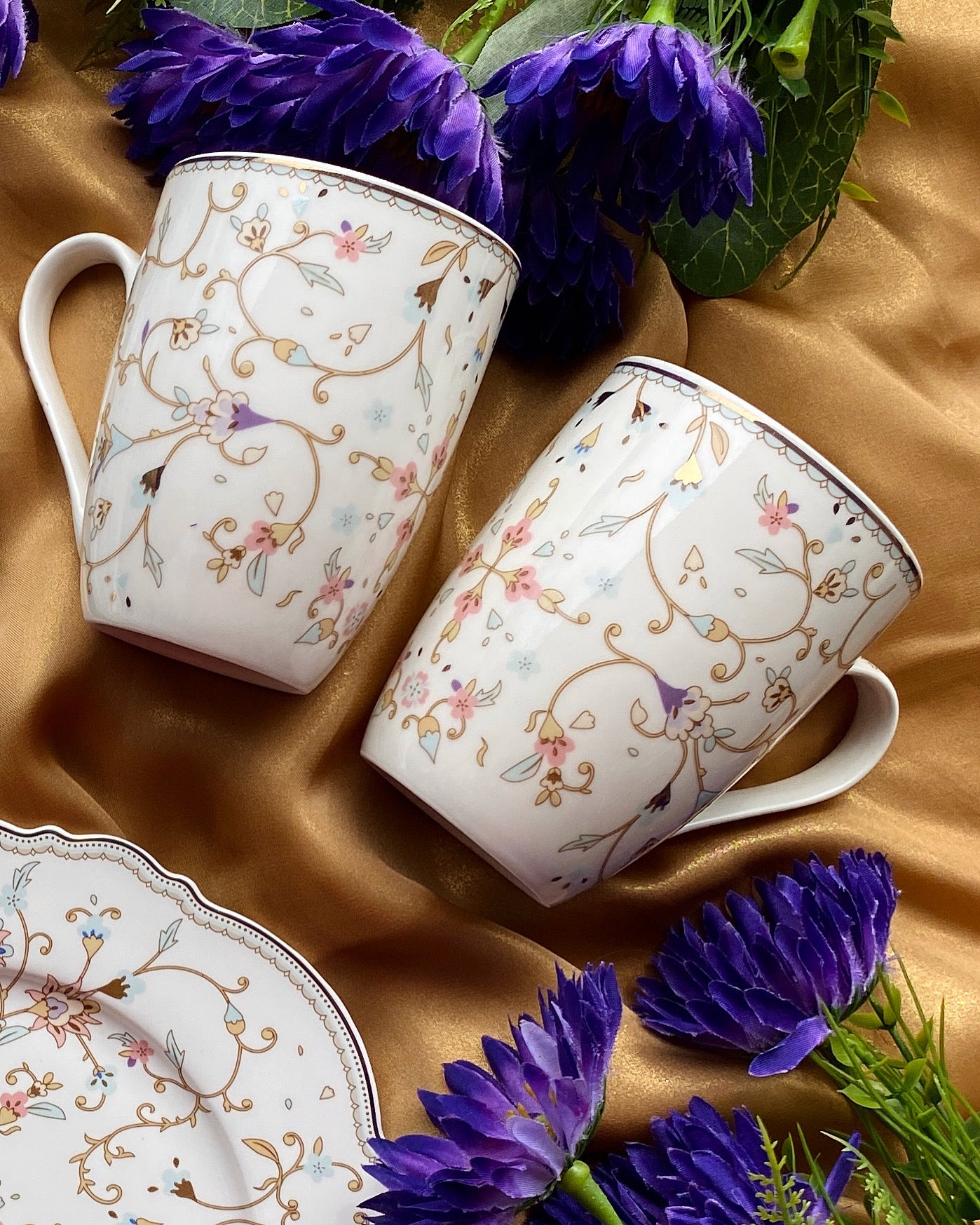 White Pattern Coffee Mugs (Set of 2, 300 ML) - Vigneto