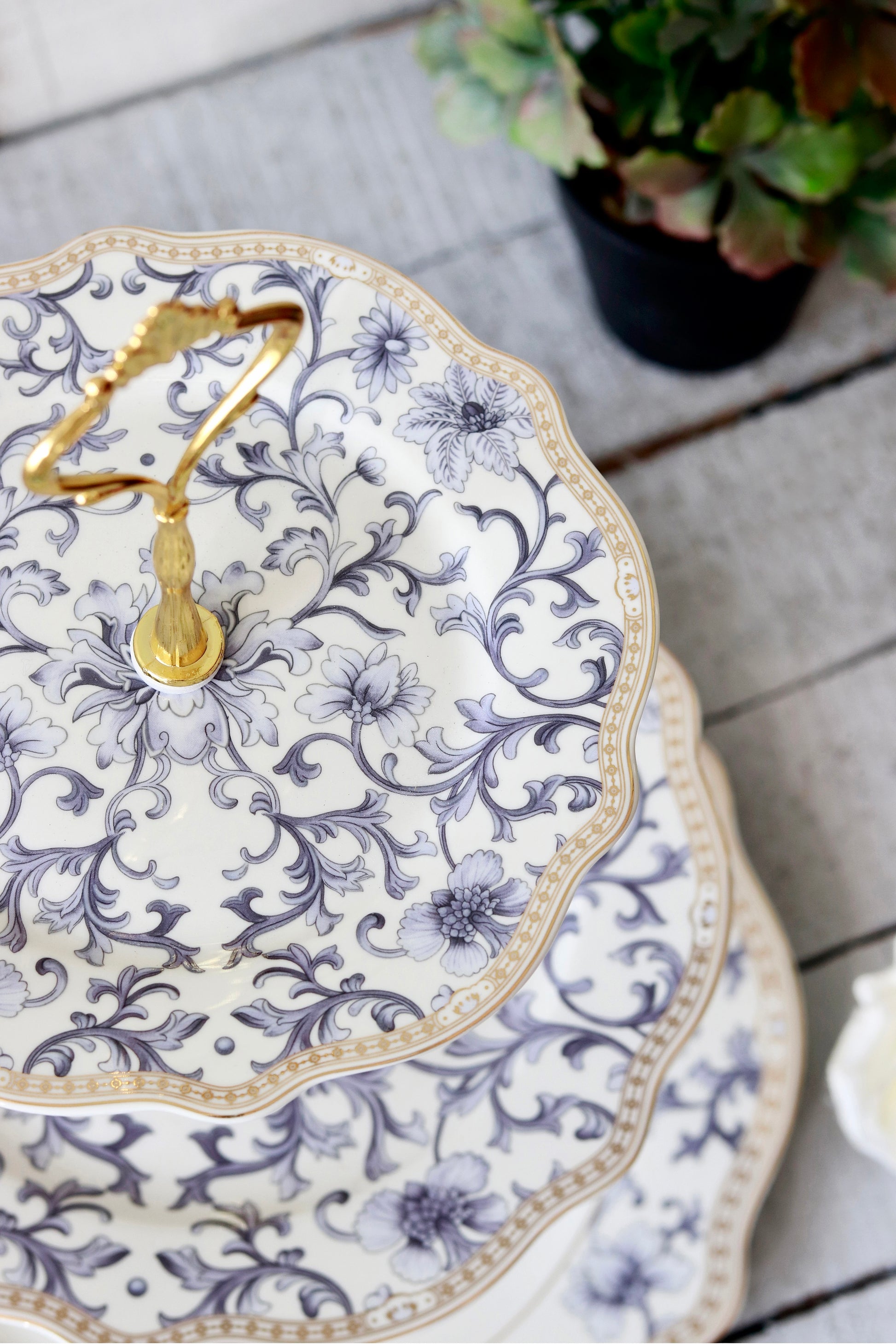 Royal Blue Three Tier Dessert Stand - Vigneto