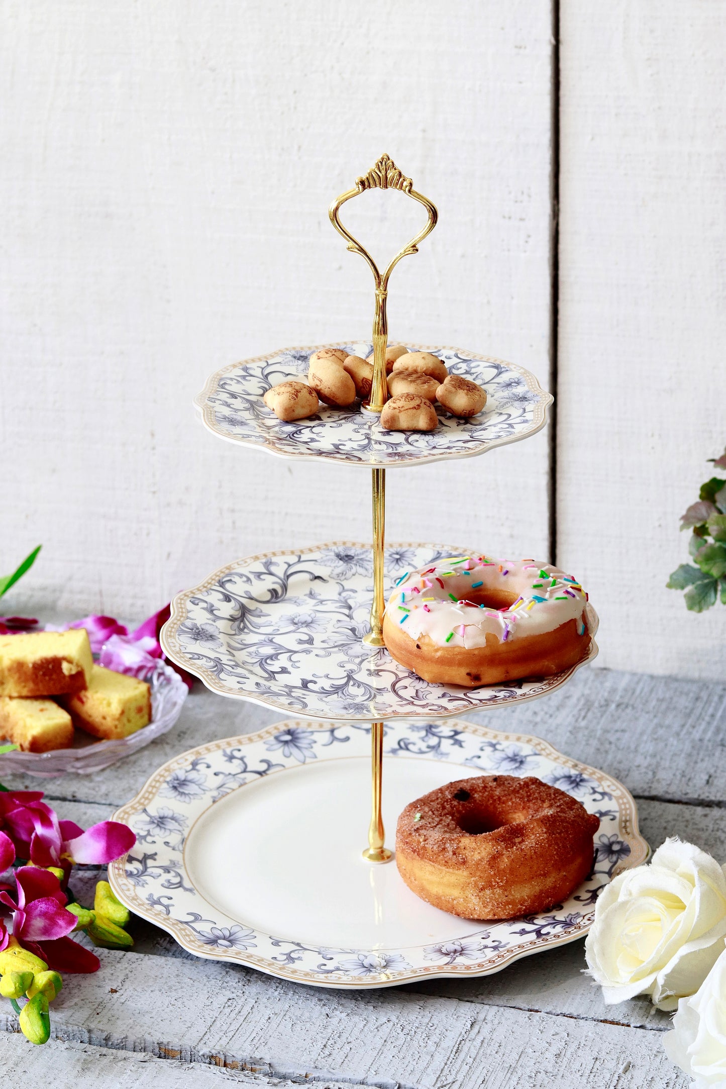 Royal Blue Three Tier Dessert Stand - Vigneto