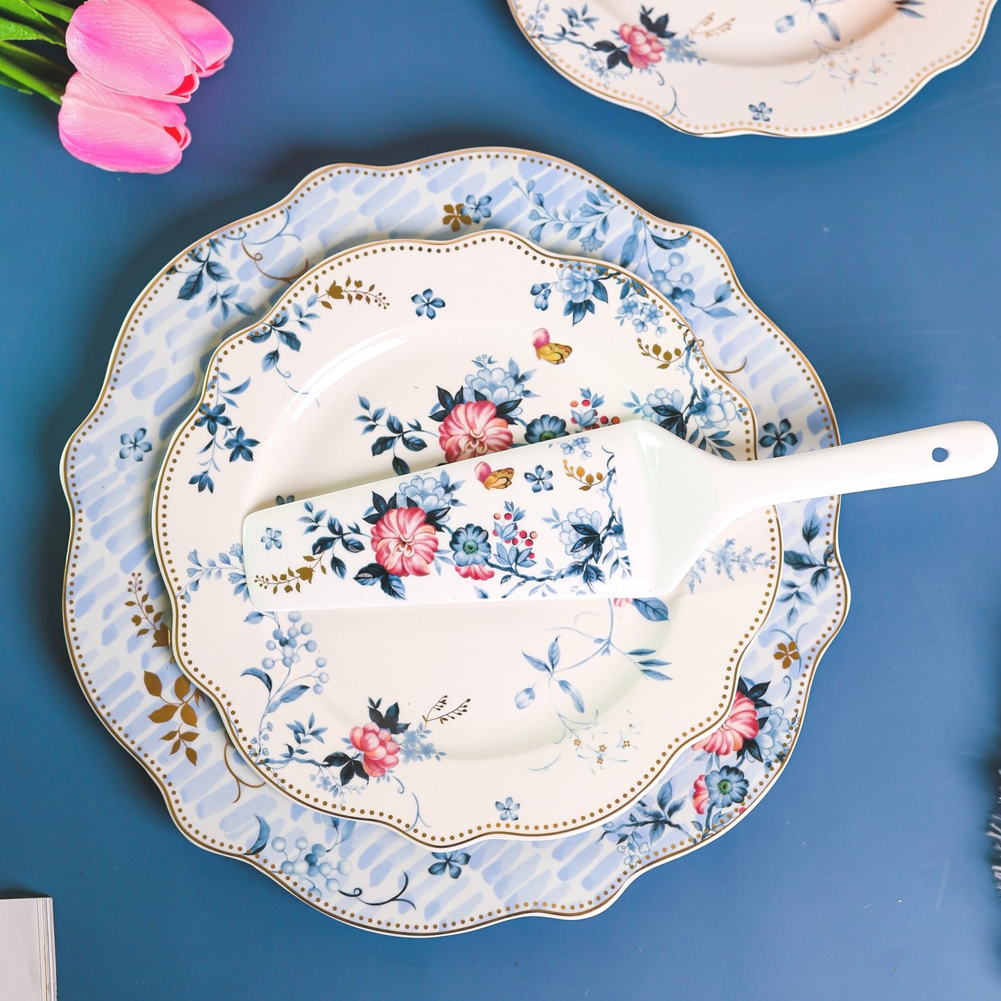 Spring Meadows 8 Pcs Snack Set (1 Serving Plate, 6 Quarter Plates, 1 Server) - Vigneto