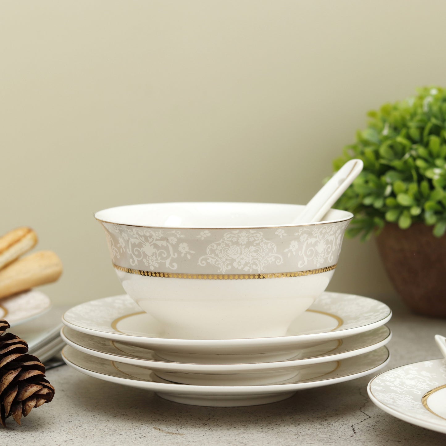 Fleur in Grey 18 Pcs Soup Set (6 Soup Bowls, 6 Soup Spoons, 6 Soup Plates) - Vigneto