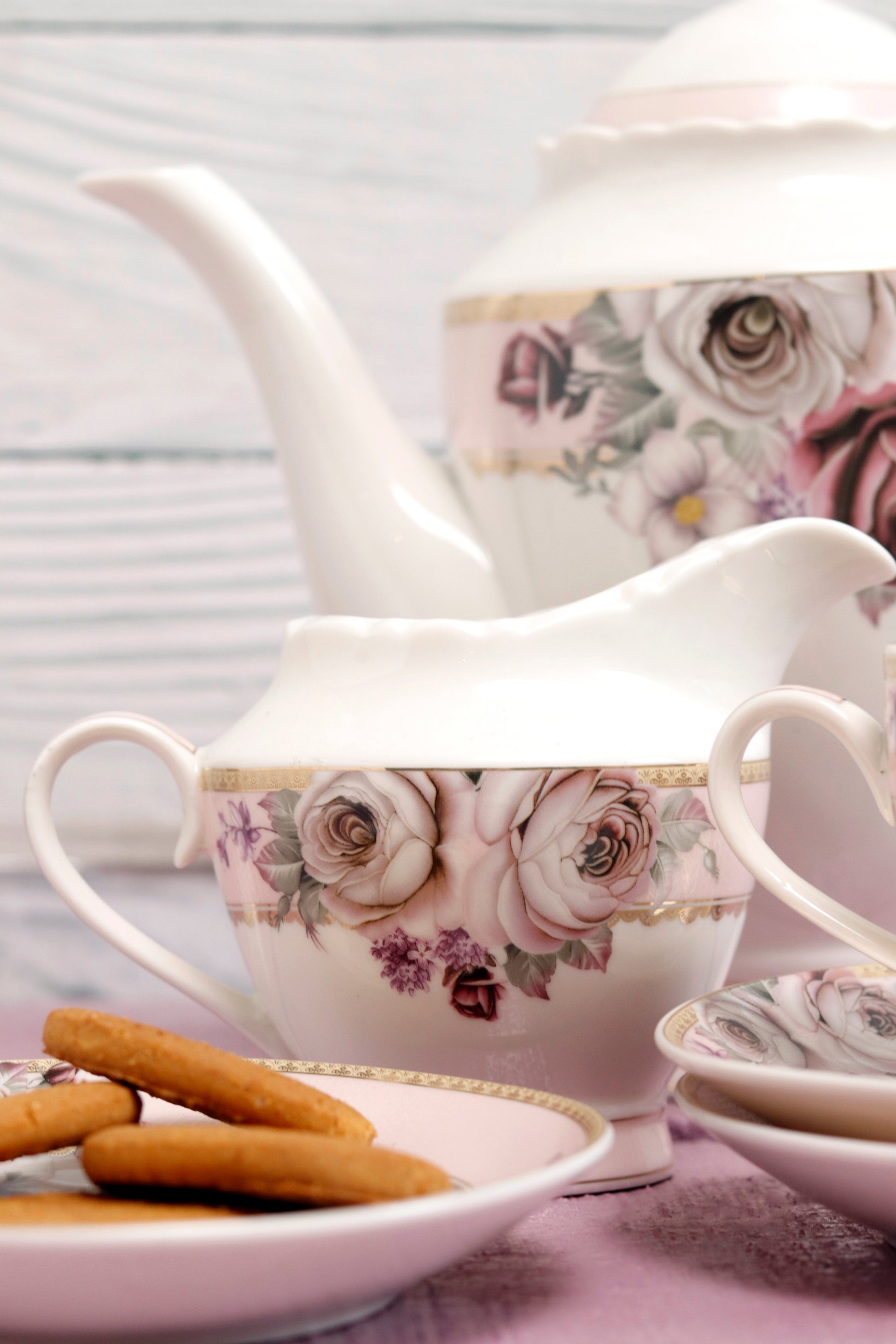 Rose Garden 15 Pcs Tea Set - Vigneto