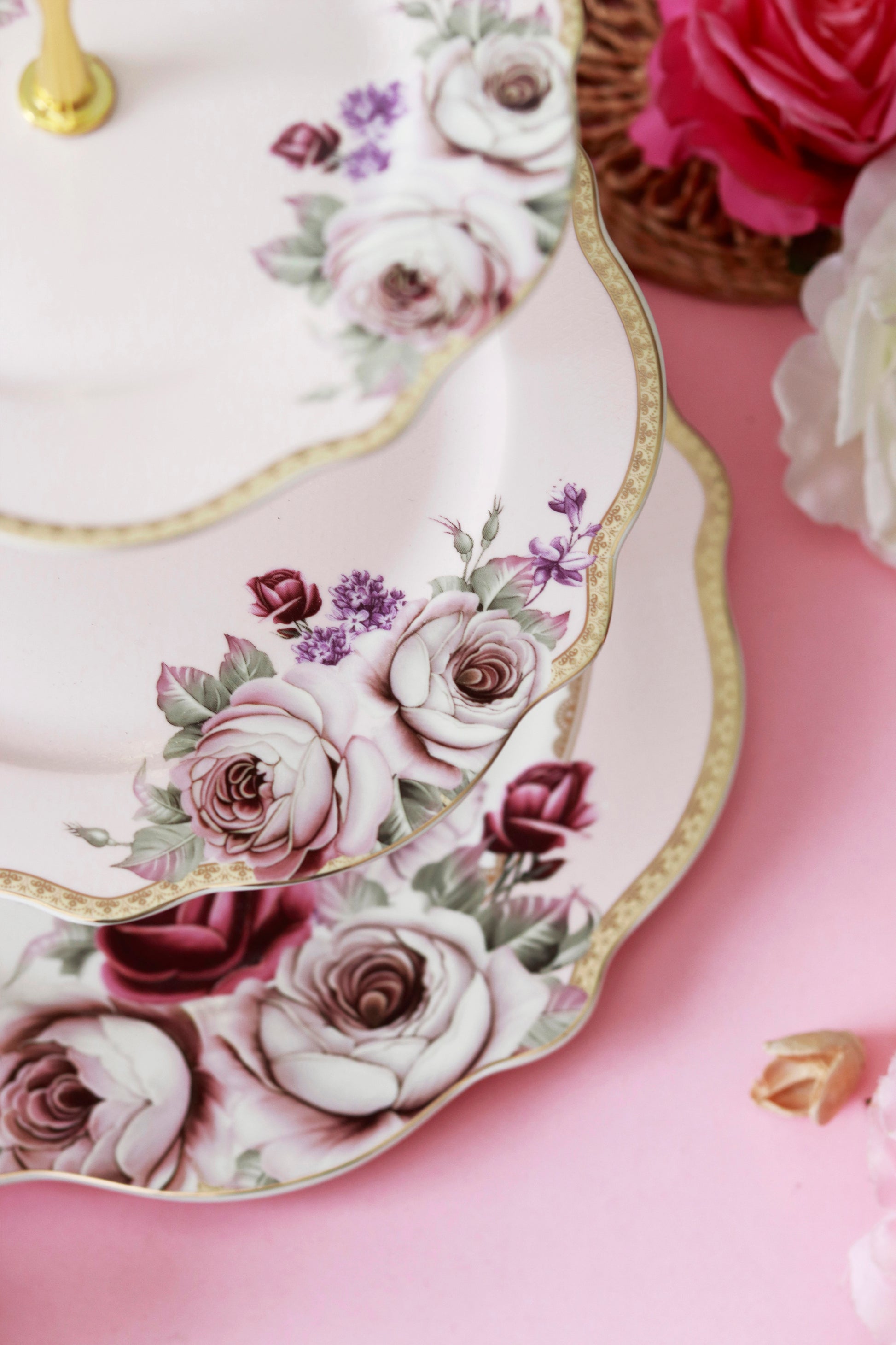 Rose Garden Three Tier Dessert Stand - Vigneto
