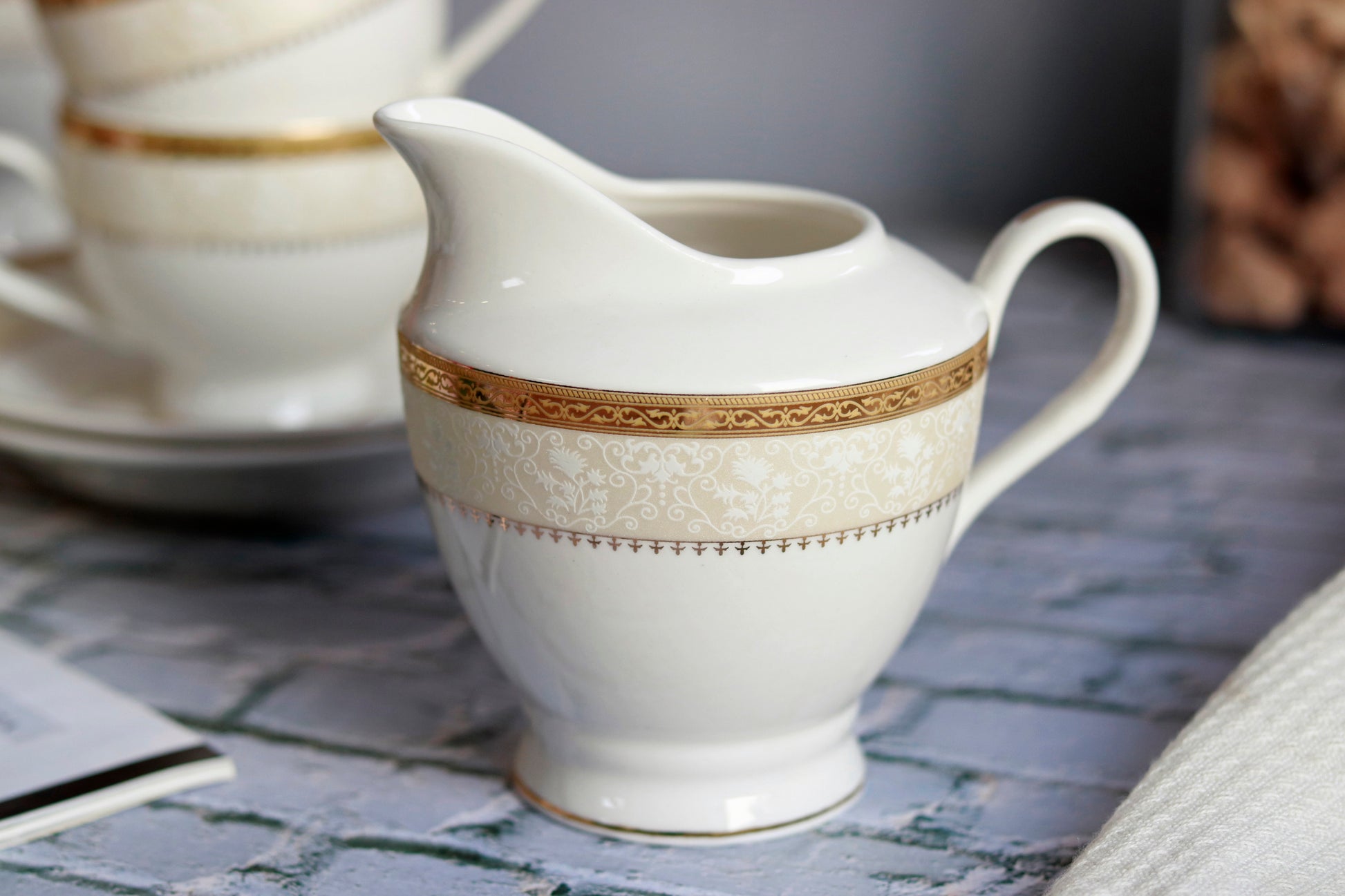 Crème Gold 15 Pcs Tea Set - Vigneto