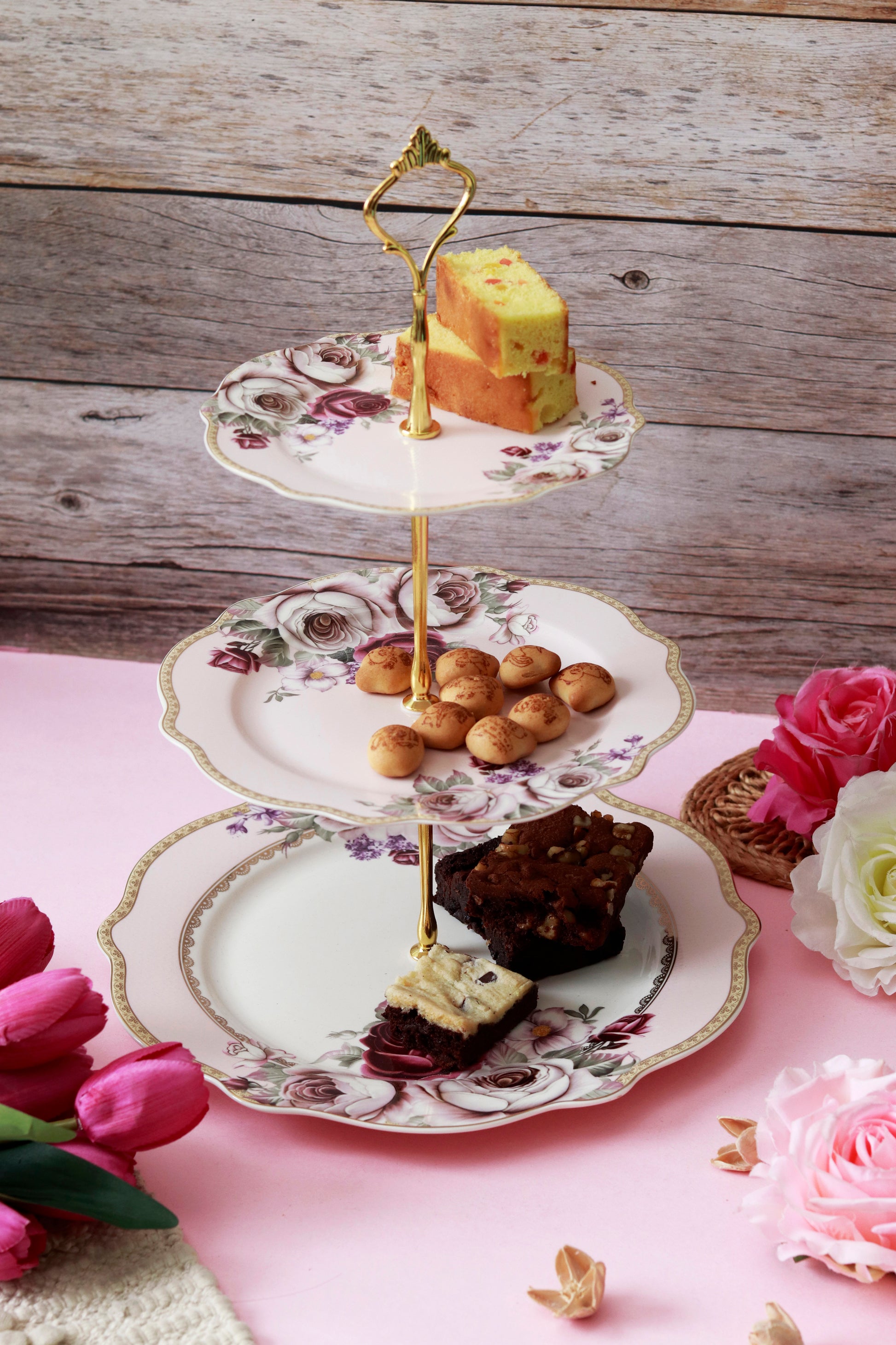 Rose Garden Three Tier Dessert Stand - Vigneto