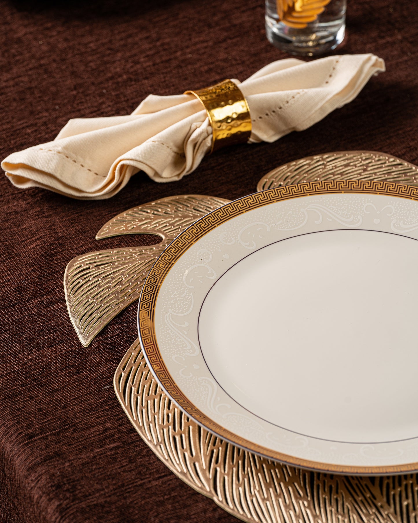 Imperial Gold 40 Pcs Dinner Set - Vigneto