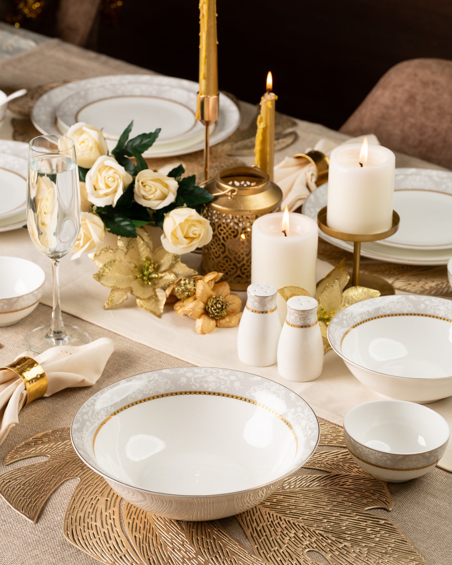 Fleur in Grey 36 Pcs Dinner Set - Vigneto