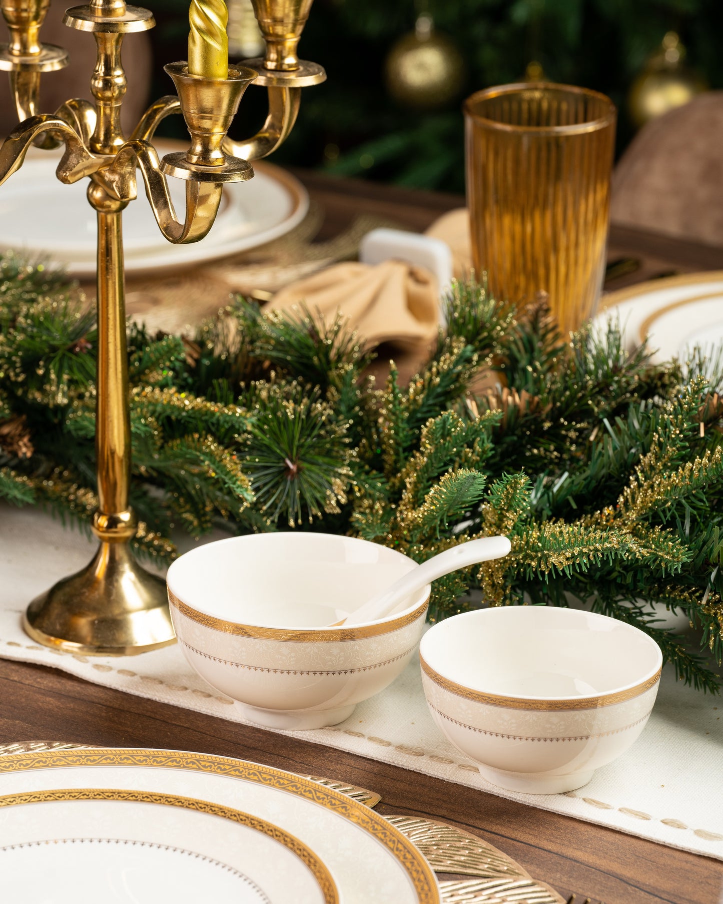 Crème Gold 40 Pcs Dinner Set - Vigneto