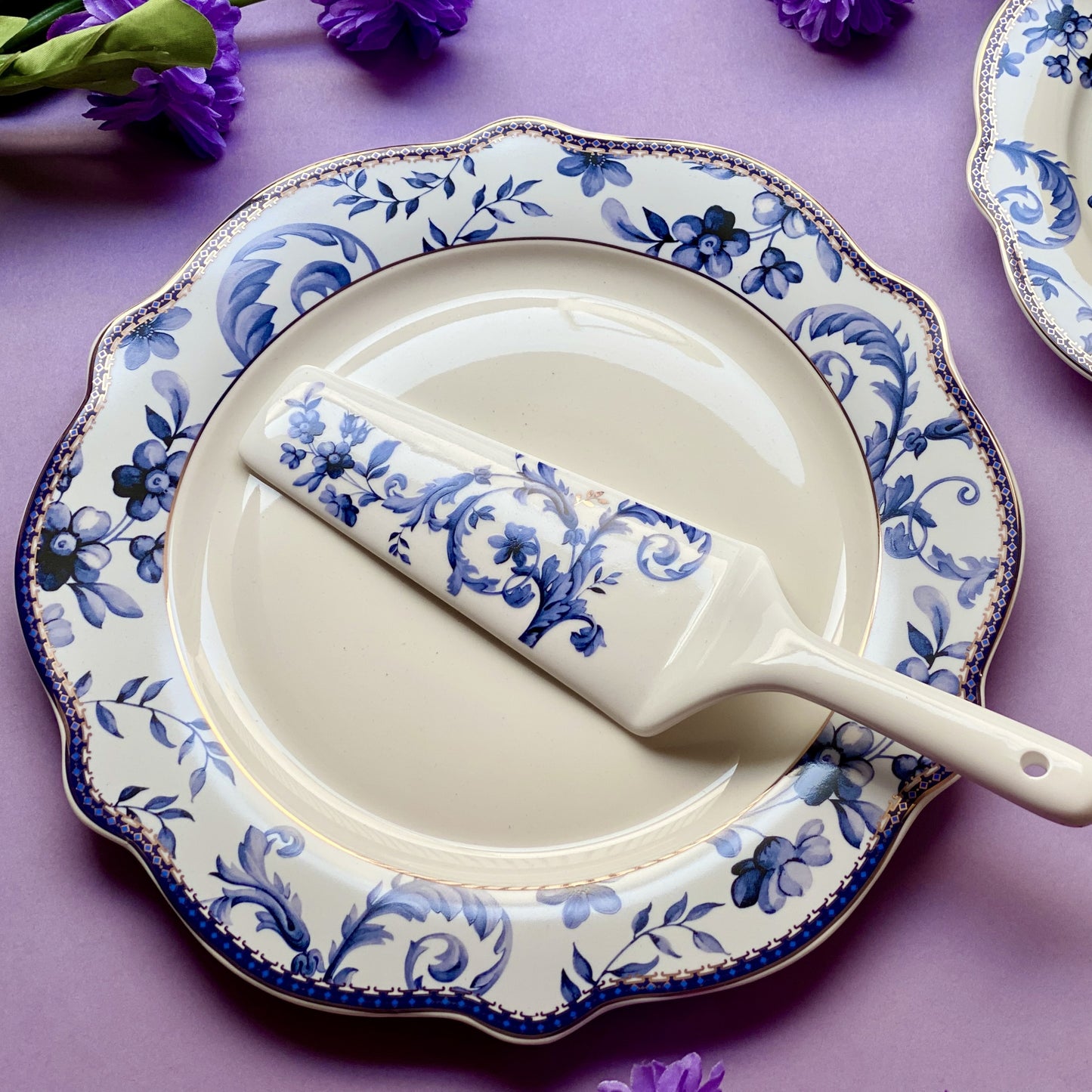 Midnight Blue Snack Set (1 Serving Plate, 6 Quarter Plates, 1 Server) - Vigneto