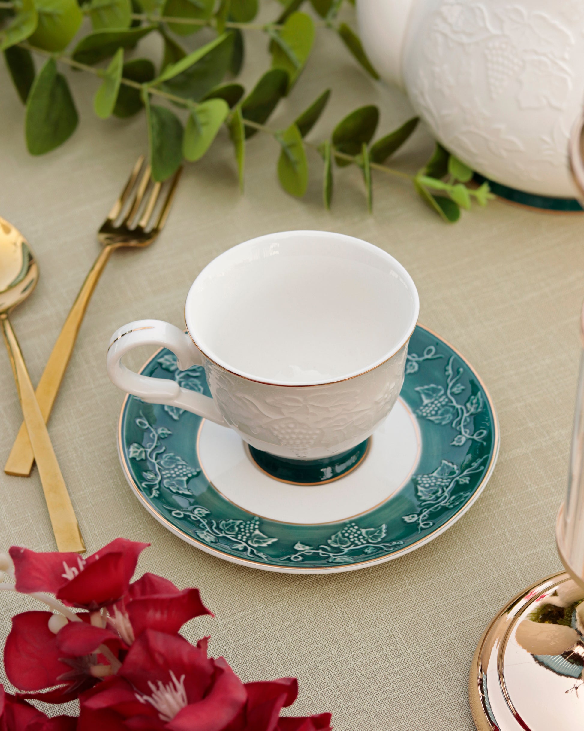 Emerald Green 15 Pcs Tea Set - Vigneto