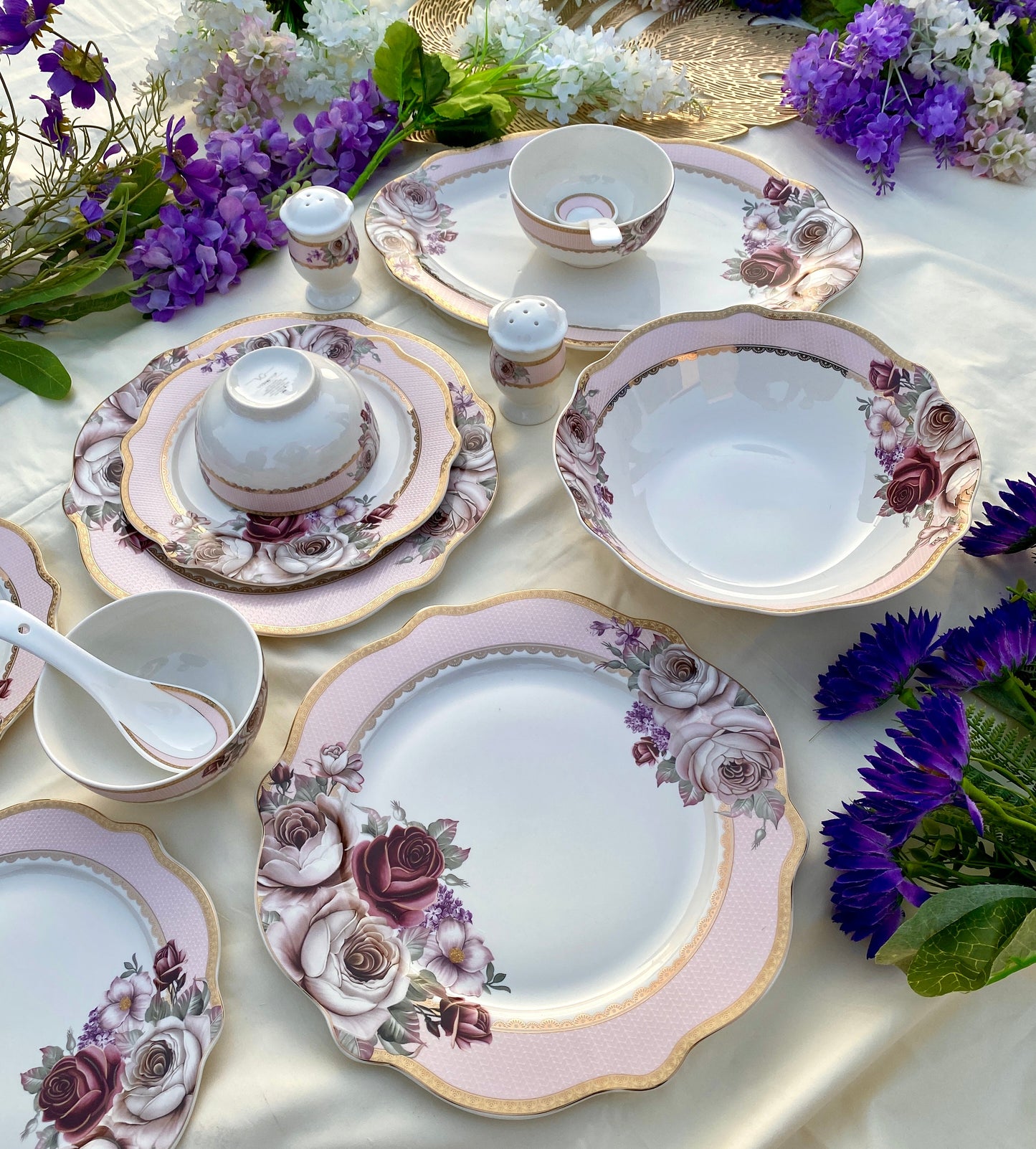 Rose Garden 36 Pcs Dinner Set - Vigneto