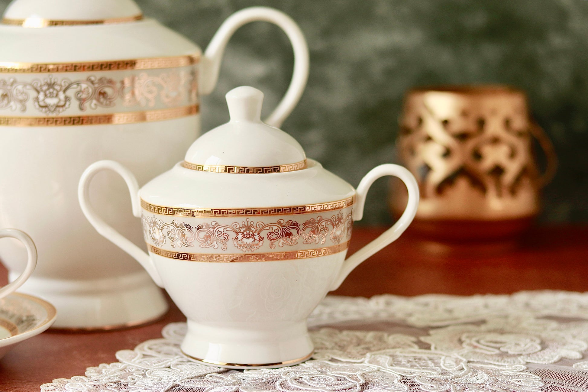 Mughal Gold and Grey 15 Pcs Tea Set - Vigneto