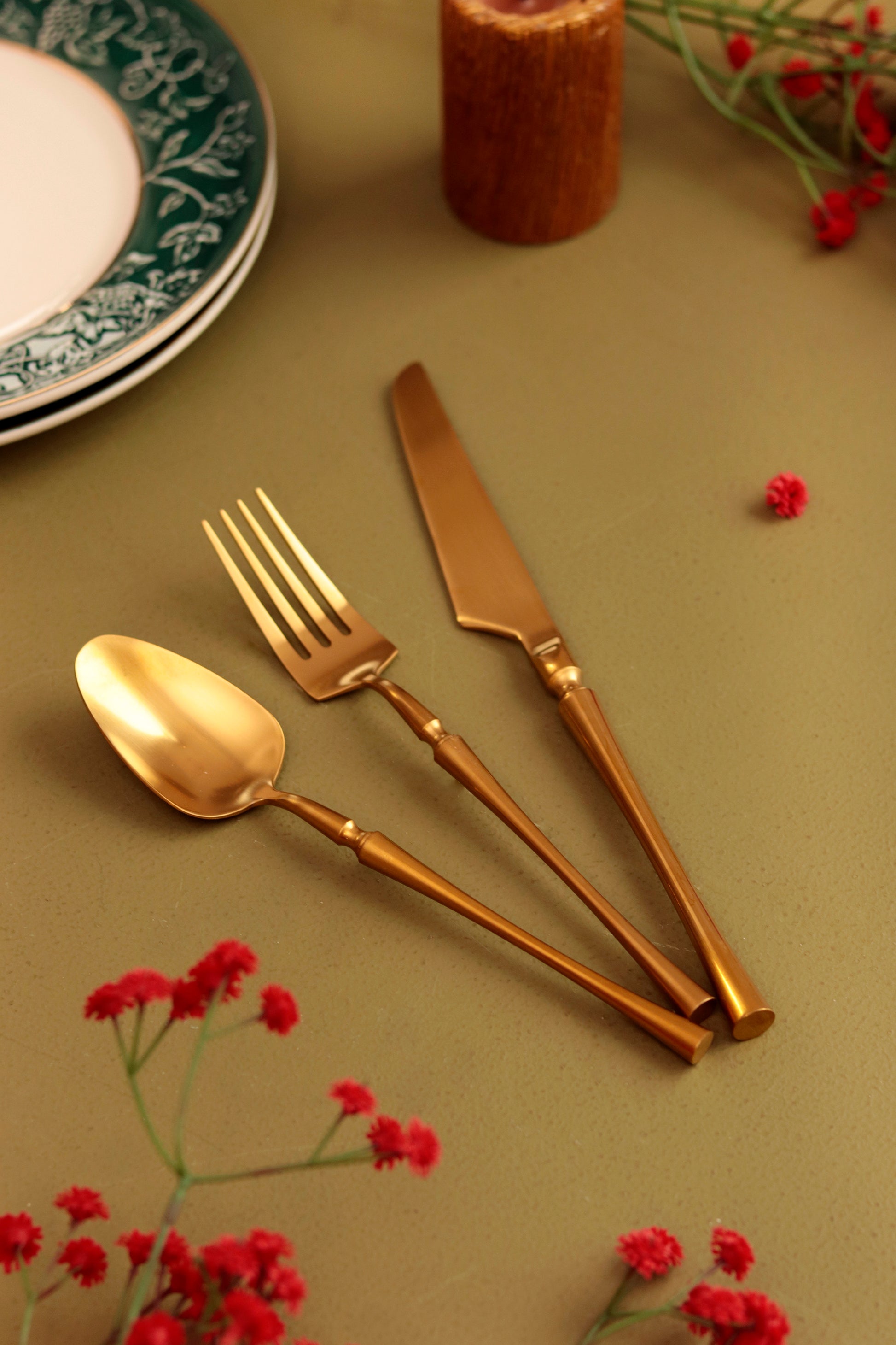 Grecian Table Fork (Matt Gold Finish, Set of 6) - Vigneto