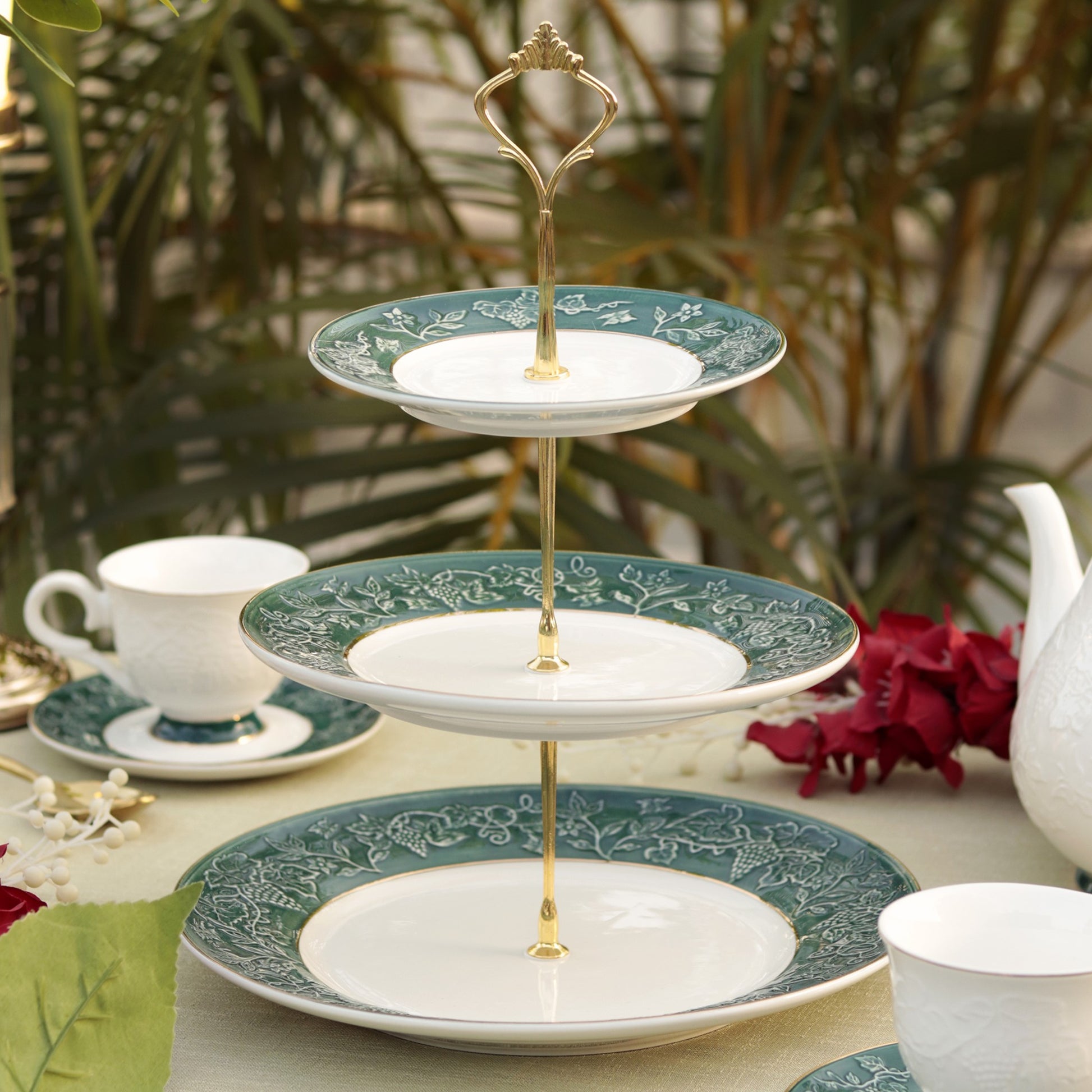 Emerald Green Three Tier Dessert Stand - Vigneto