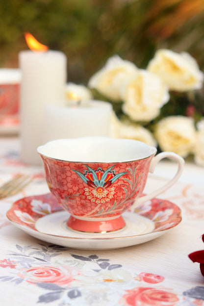 Scarlet Blume Cup and Saucer Set (Vintage Collection, 6 Cups and 6 Saucers)