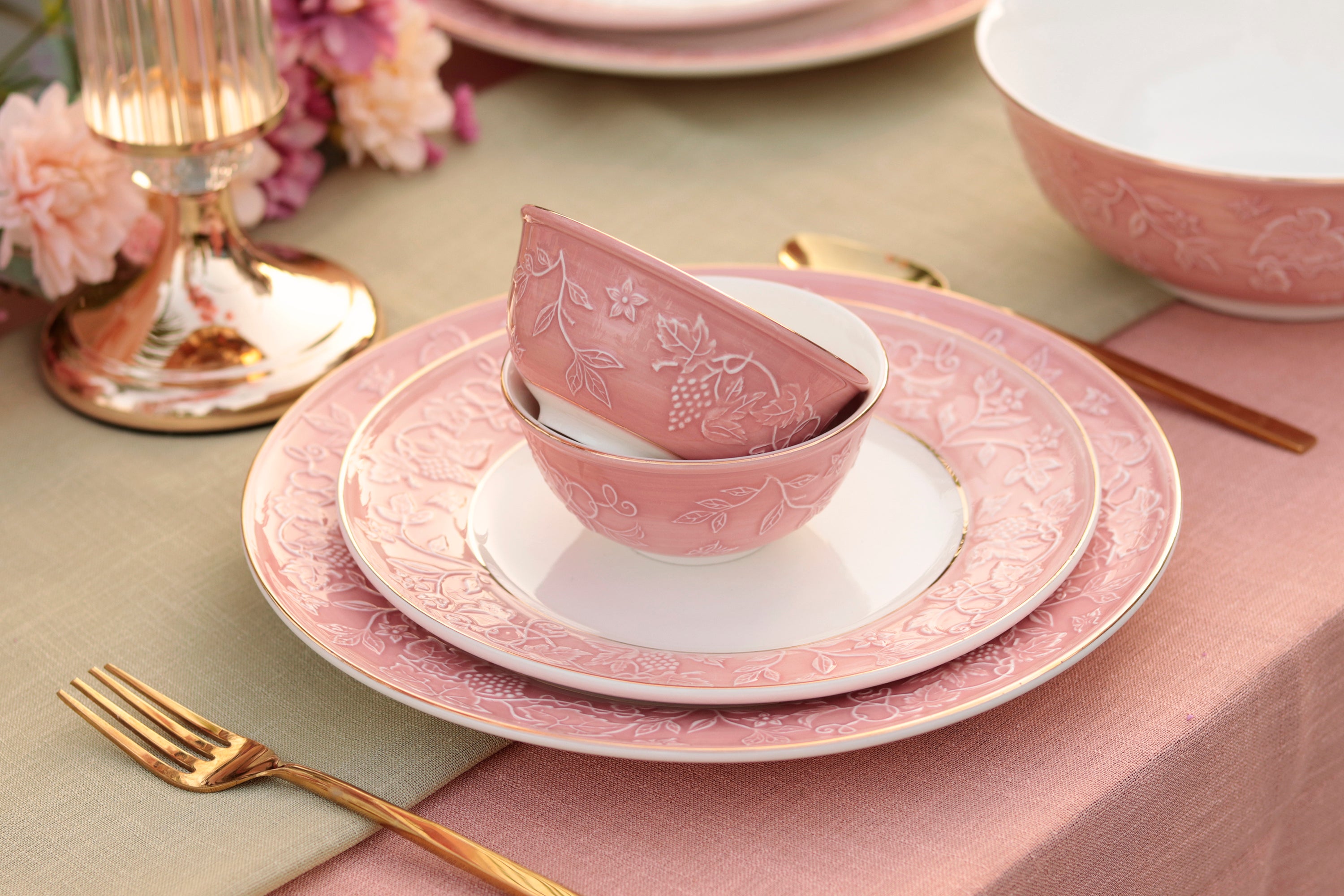 Blush pink cheap dinner set