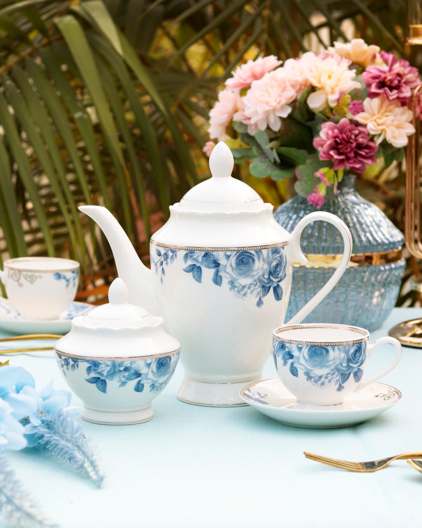 Azure Gold 15 Pcs Tea Set - Vigneto