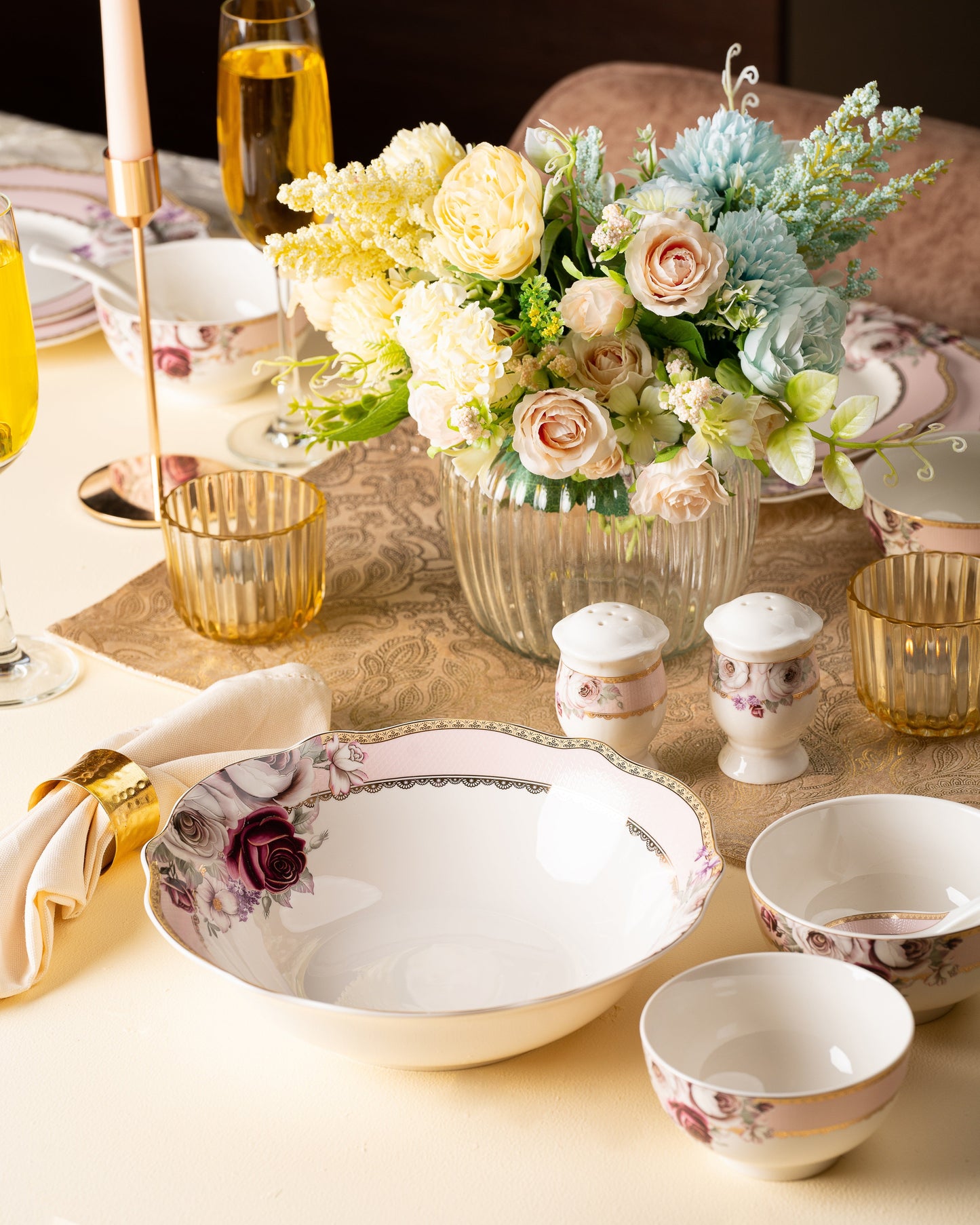 Rose Garden 36 Pcs Dinner Set - Vigneto