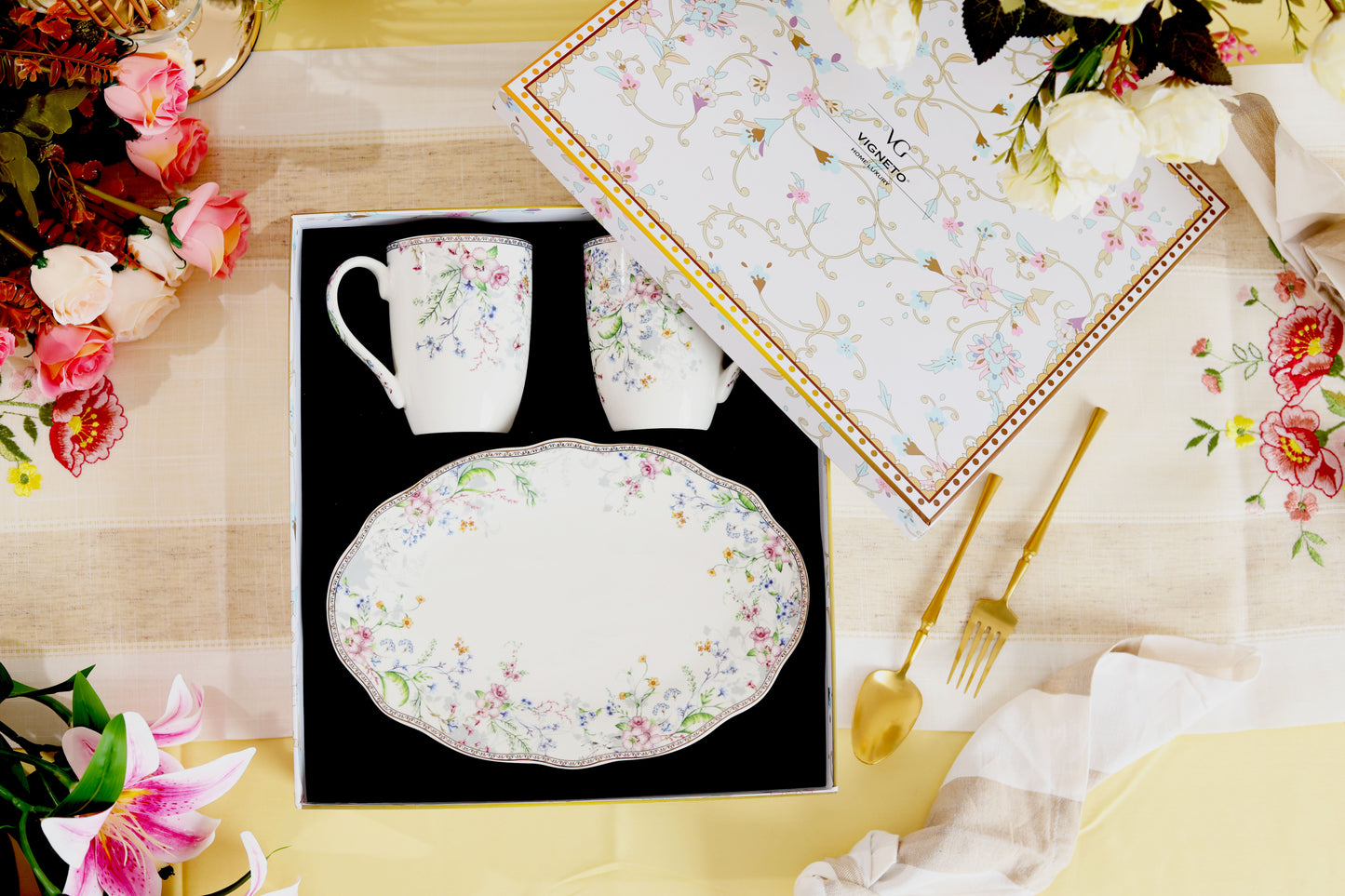 Flower Bed Coffee Mugs and Tray